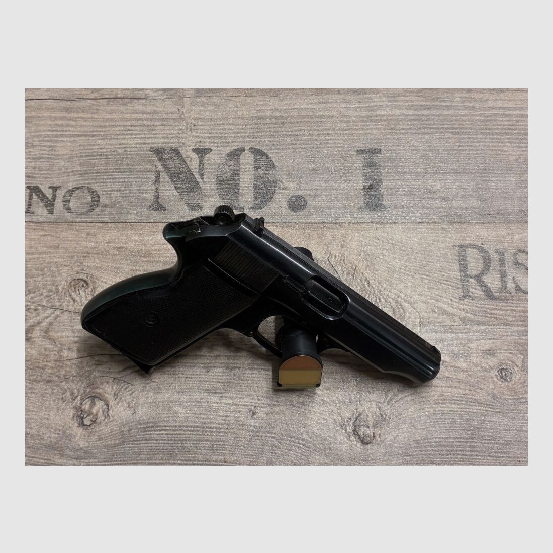 FEG AP74 (Walther PP Nachbau)