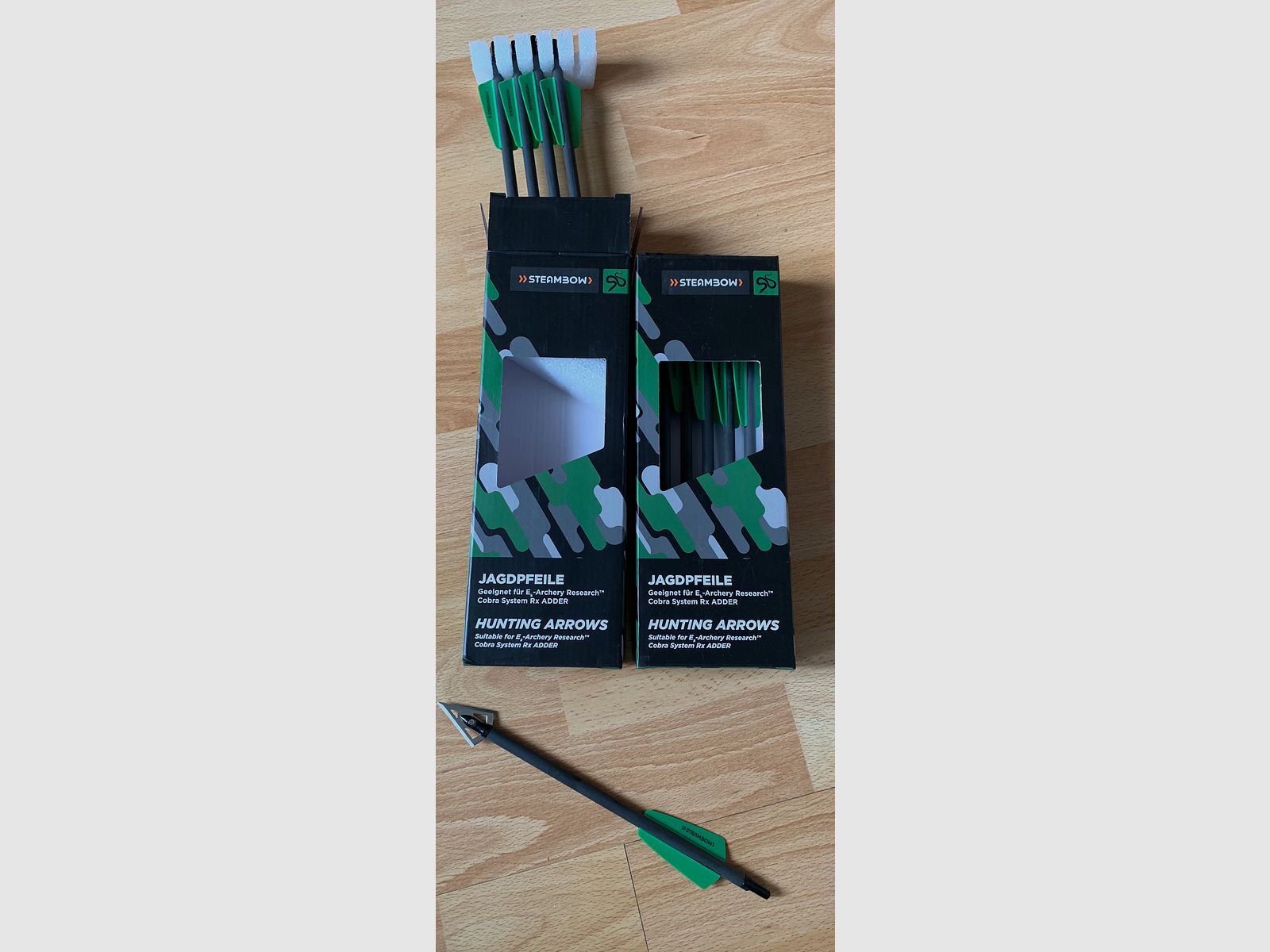 EK Archery Adder Repetierarmbrust mit viel Zubehör