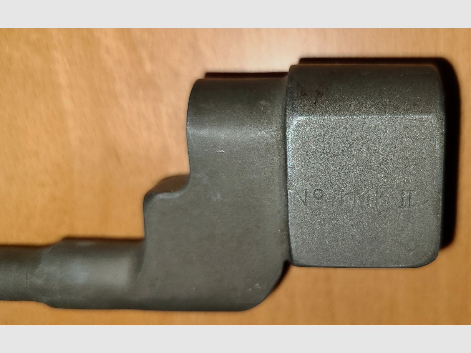 BAJONETT MIT SCHEIDE / FÜR NR. 4 / MK2 / 7,68mm / MESSER / NEUWERTIG / ! BESCHREIBUNG LESEN !