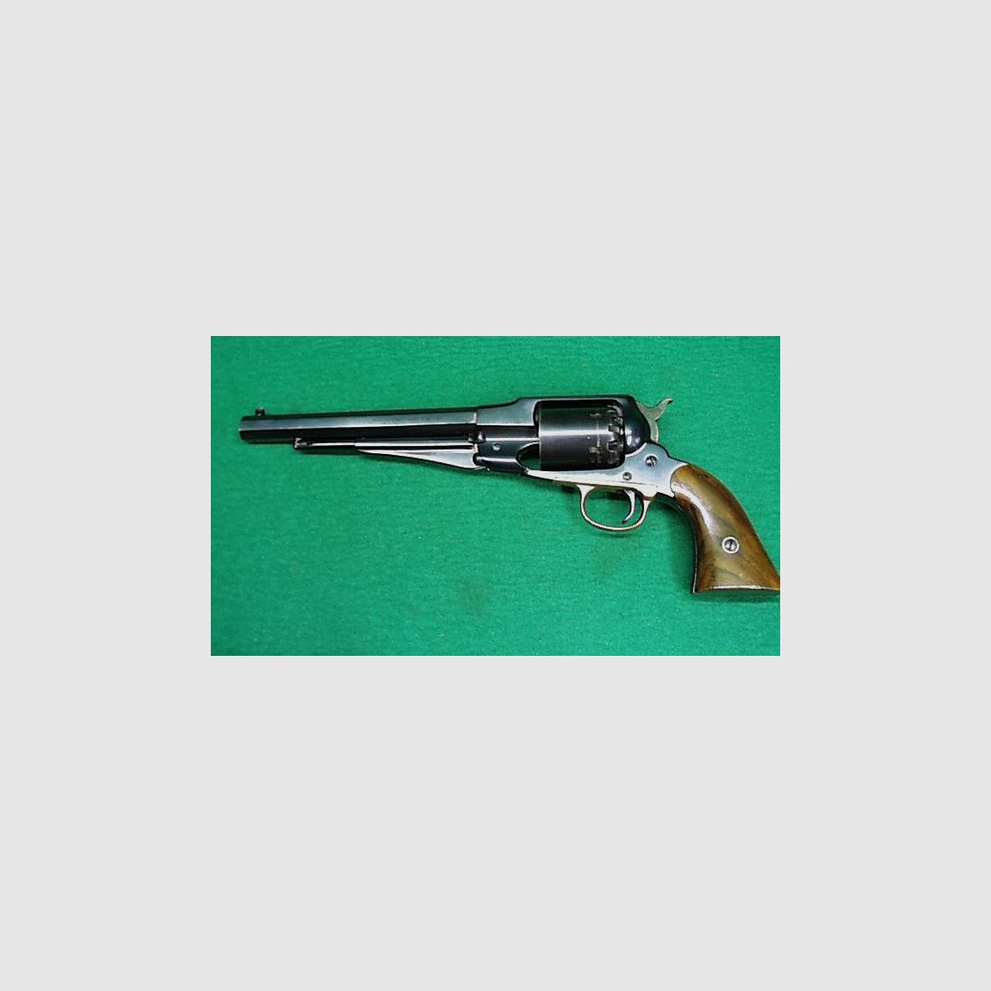 Revolver Uberti Remington 1858