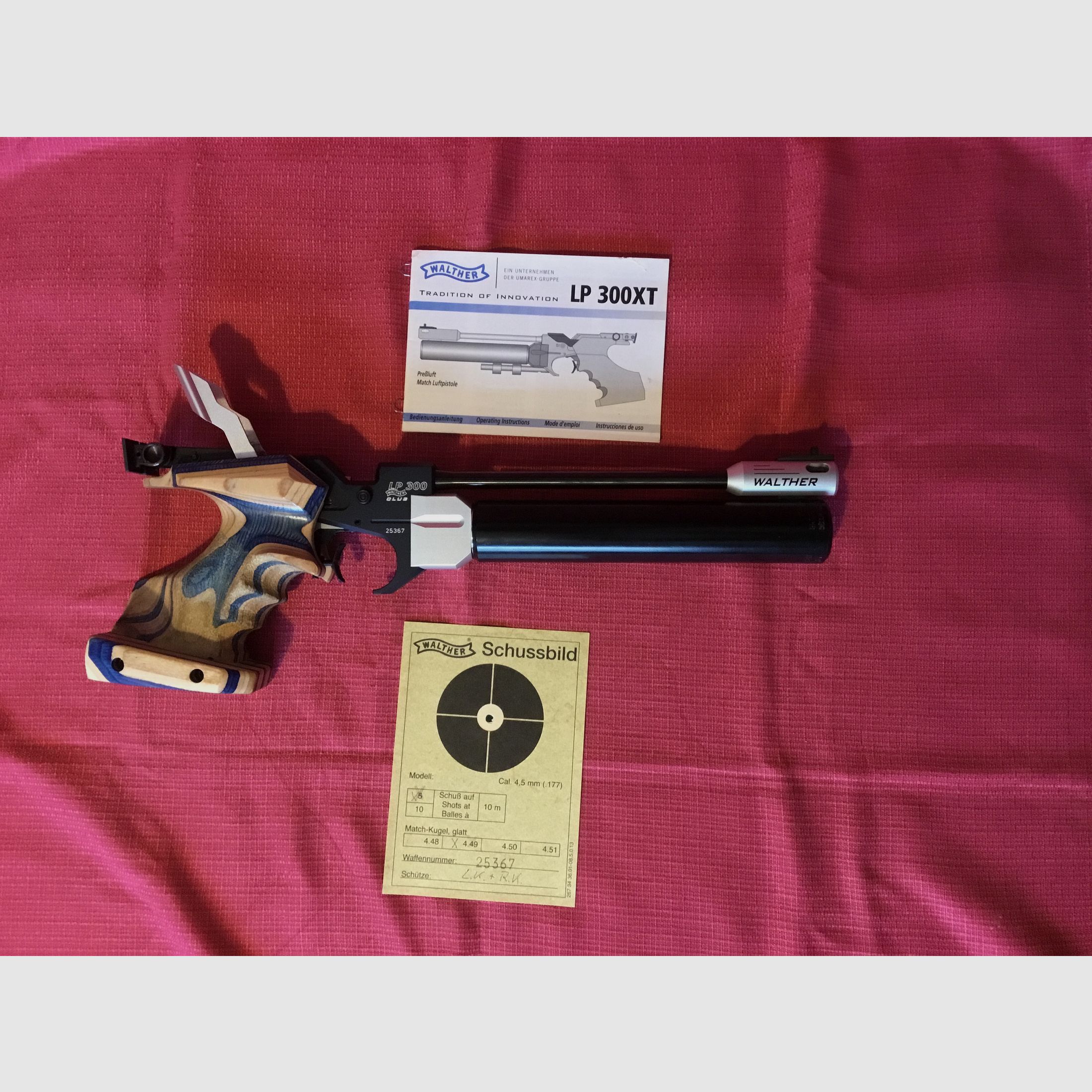 Walther luchtpistool 300 XT – Compleet set met koffer, vuladapter en beschrijving.