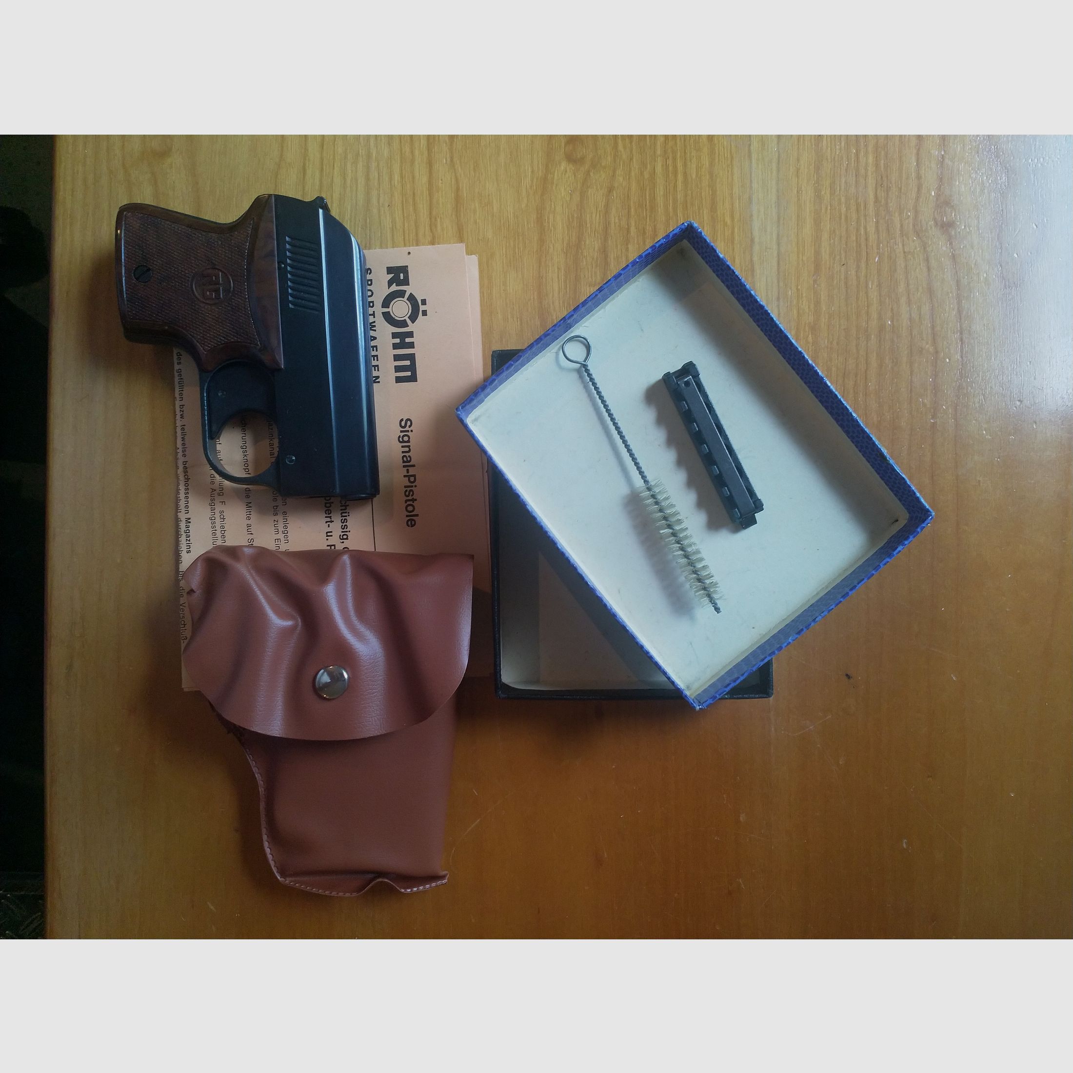 Blank, gas or signal pistol Röhm RG3