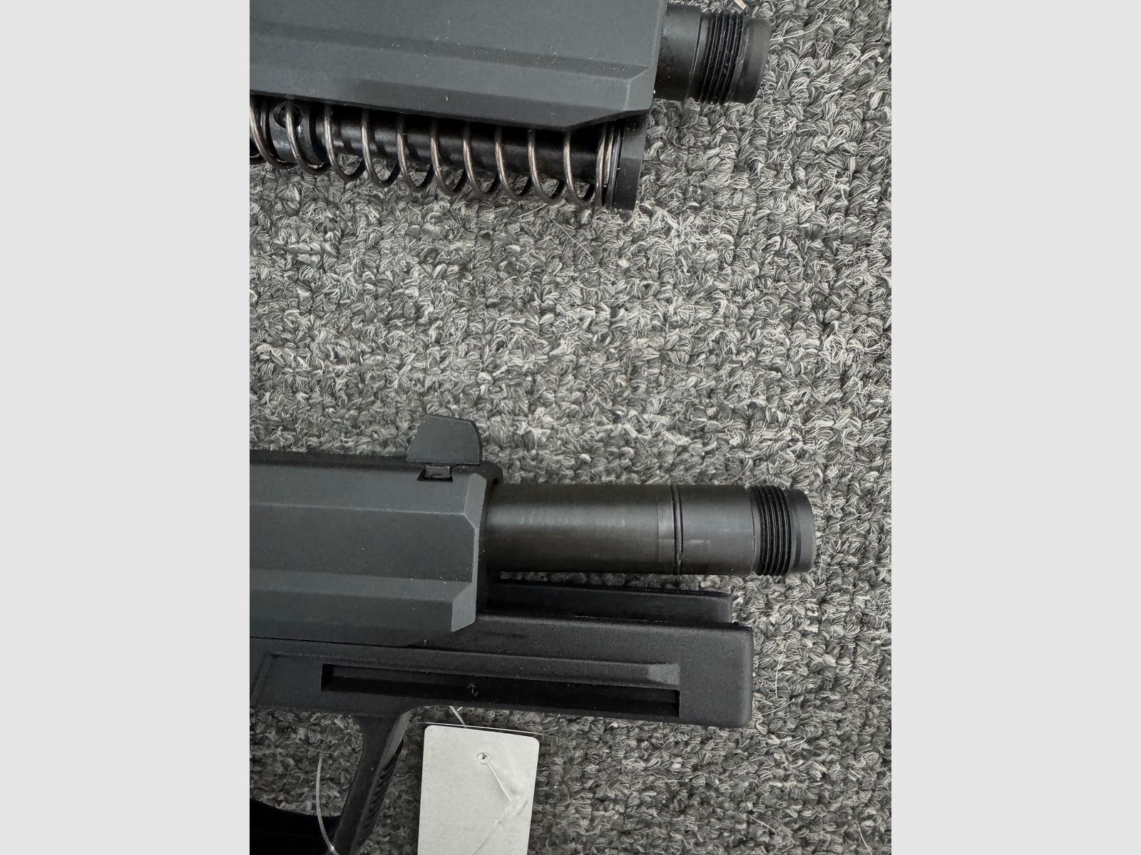 Heckler & Koch USP Tactical .45 Auto mit MG