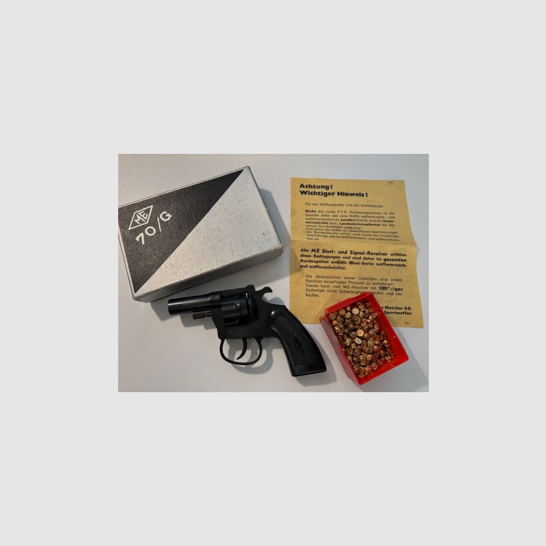 ME Cuno Melcher Schreckschuss- Gasrevolver ME 70/G, 6mm Flobert mit integriertem Abschussbecher