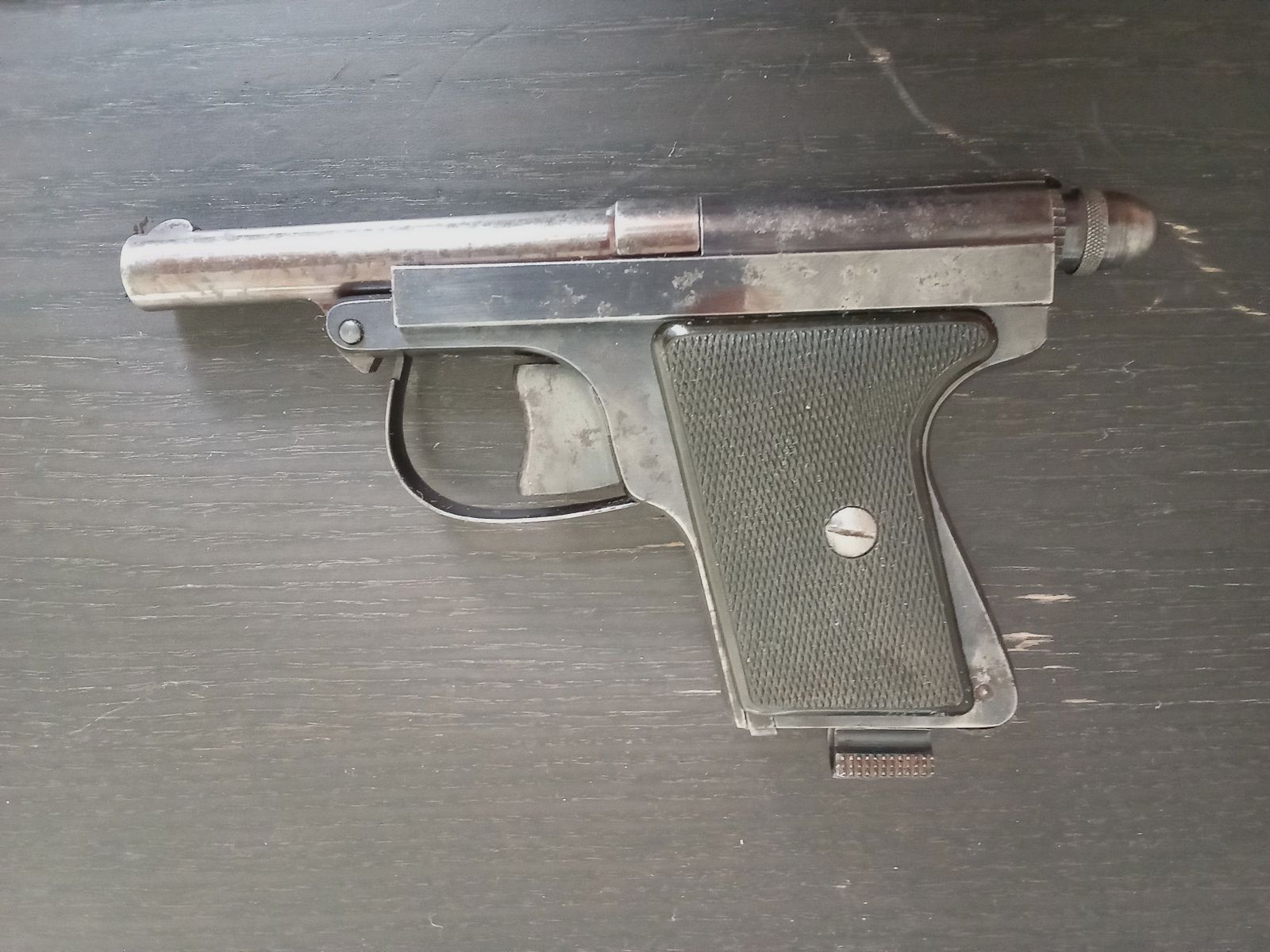PISTOLET MANUFRANCE Francuski Policjant kal. 6,35 mm ( 25 ACP LUB 25 AUTO ) KATEGORIA B