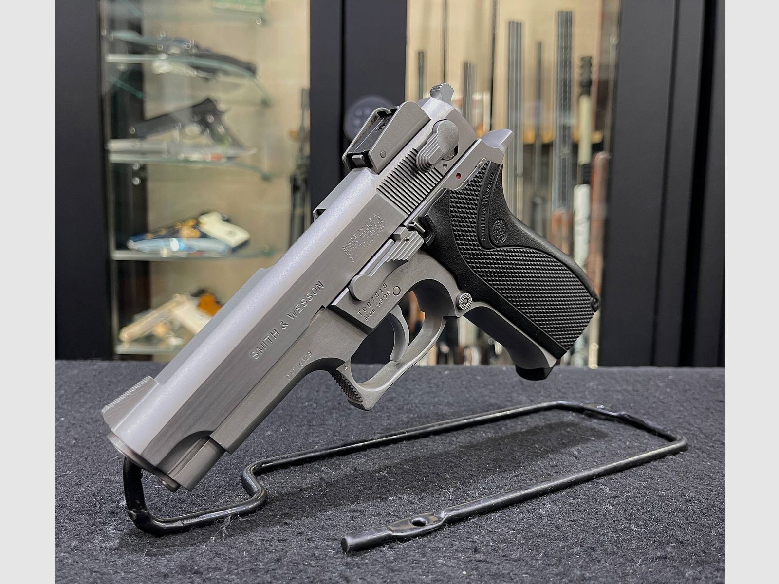 Smith & Wesson mod. 5906, image 11 sur 12