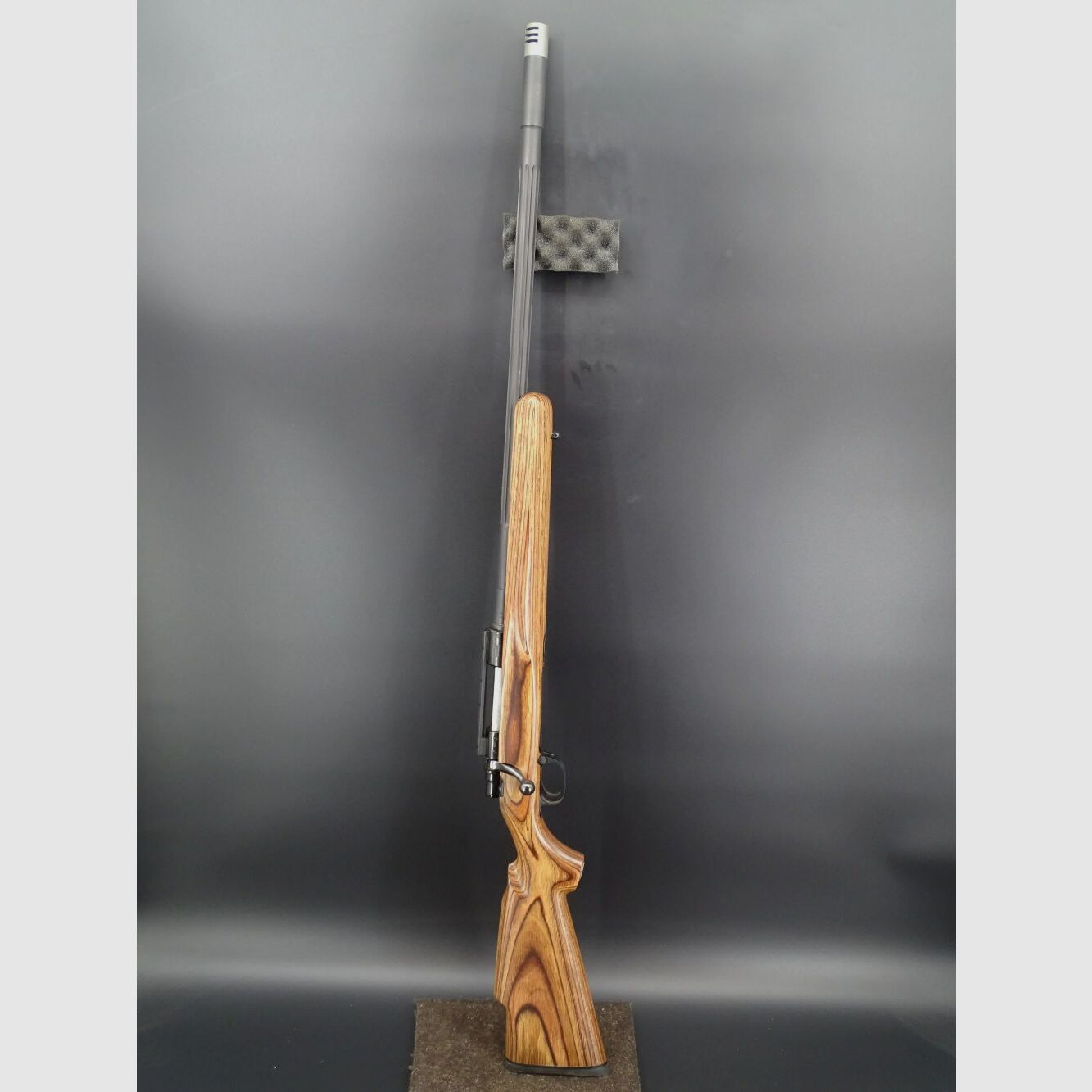 Zastava mit Matchlauf Schichtholsschaft Kaliber .300 Win Mag Matchbüchse aus 2011