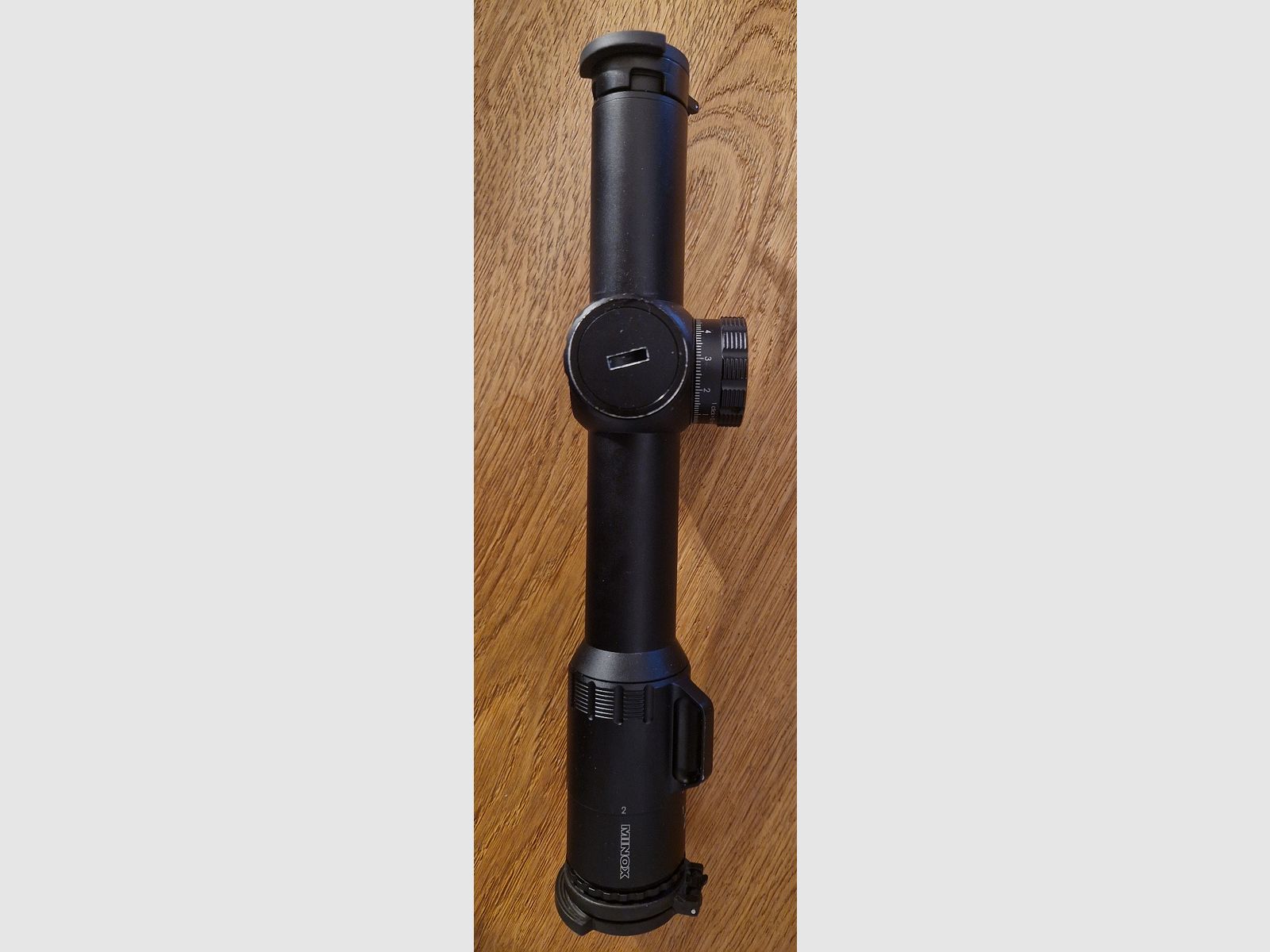 Minox ZP8