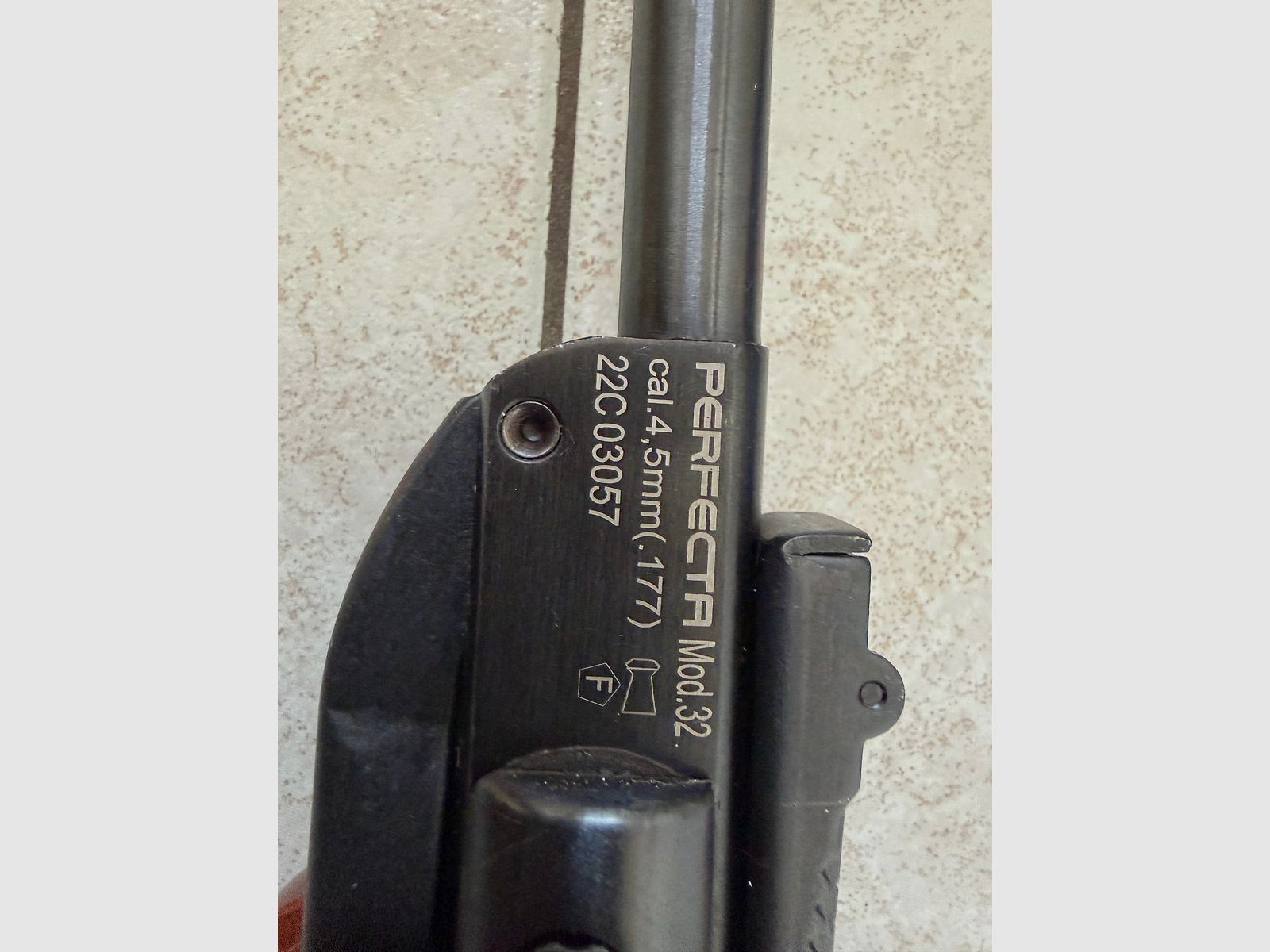 Carabine à air comprimé Perfecta Mod.32 avec lunette Diana + 1700 coups