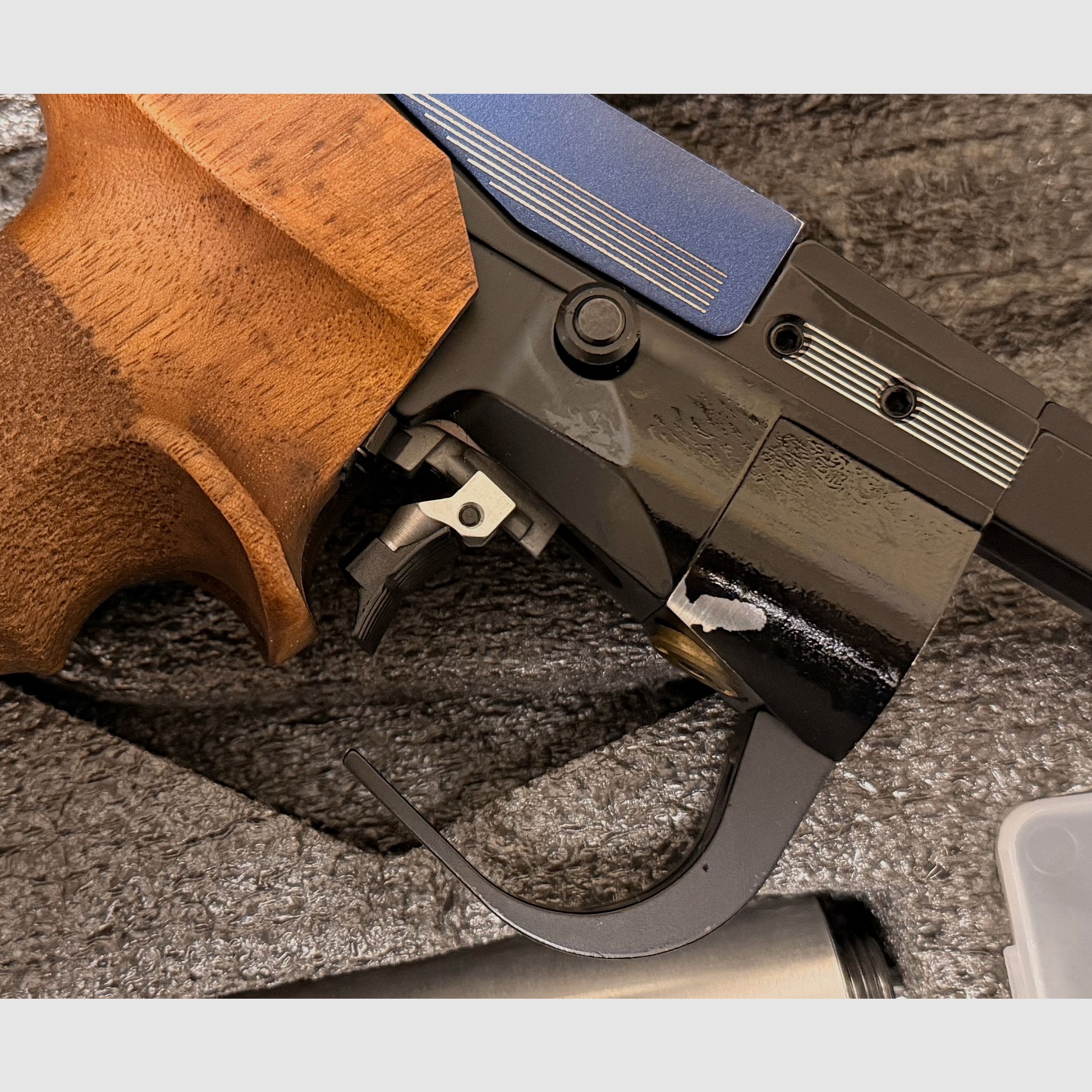 Air pistol Feinwerkbau P34