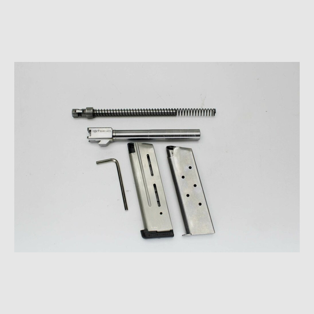 Pistola KPS Omega Match con canna intercambiabile .45 ACP e 10mm Auto .45Auto, 10mm Auto