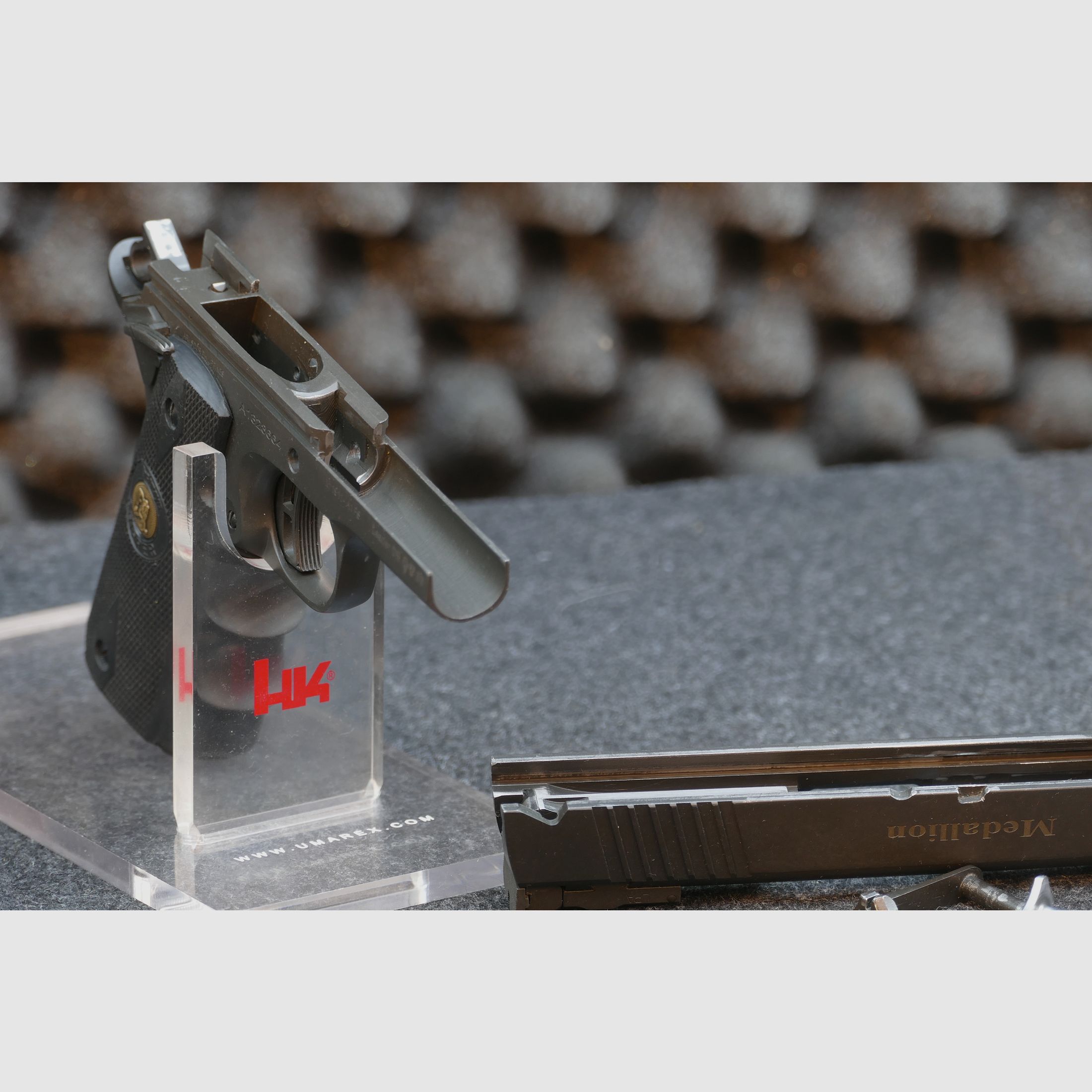 Armscor „Medallion“ 1911 – 9×19, 9mmLuger, 9mmPara – 5" Match-Lauf – Parkerisiert (phosphatiert) – 2× MecGar Magazin