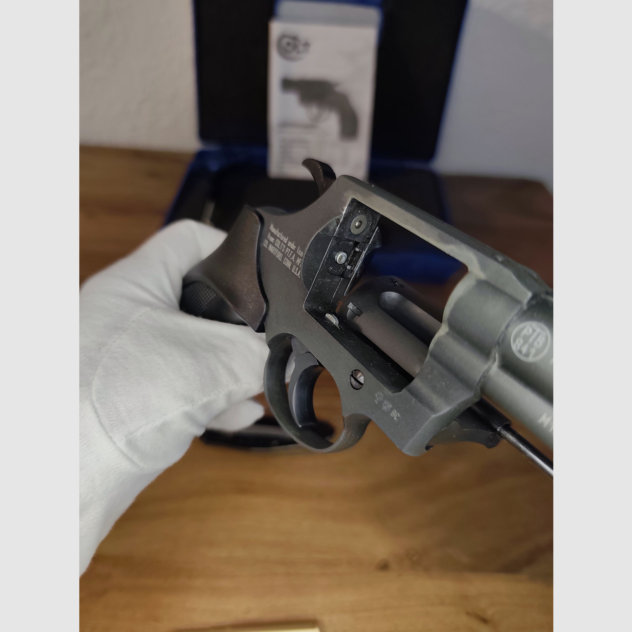 Umarex Colt Detective Spezial 9mm RK + naboje pieprzowe + mały nóż kieszonkowy