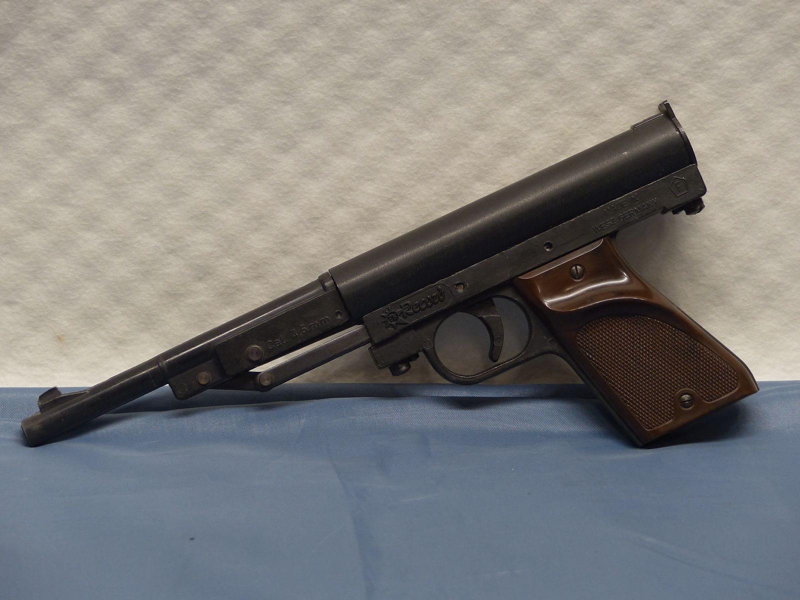 Lote 3x pistolas de aire Record Cal. 4,5/.177 Diabolo perno años 70 y 80, imagen 5 de 8