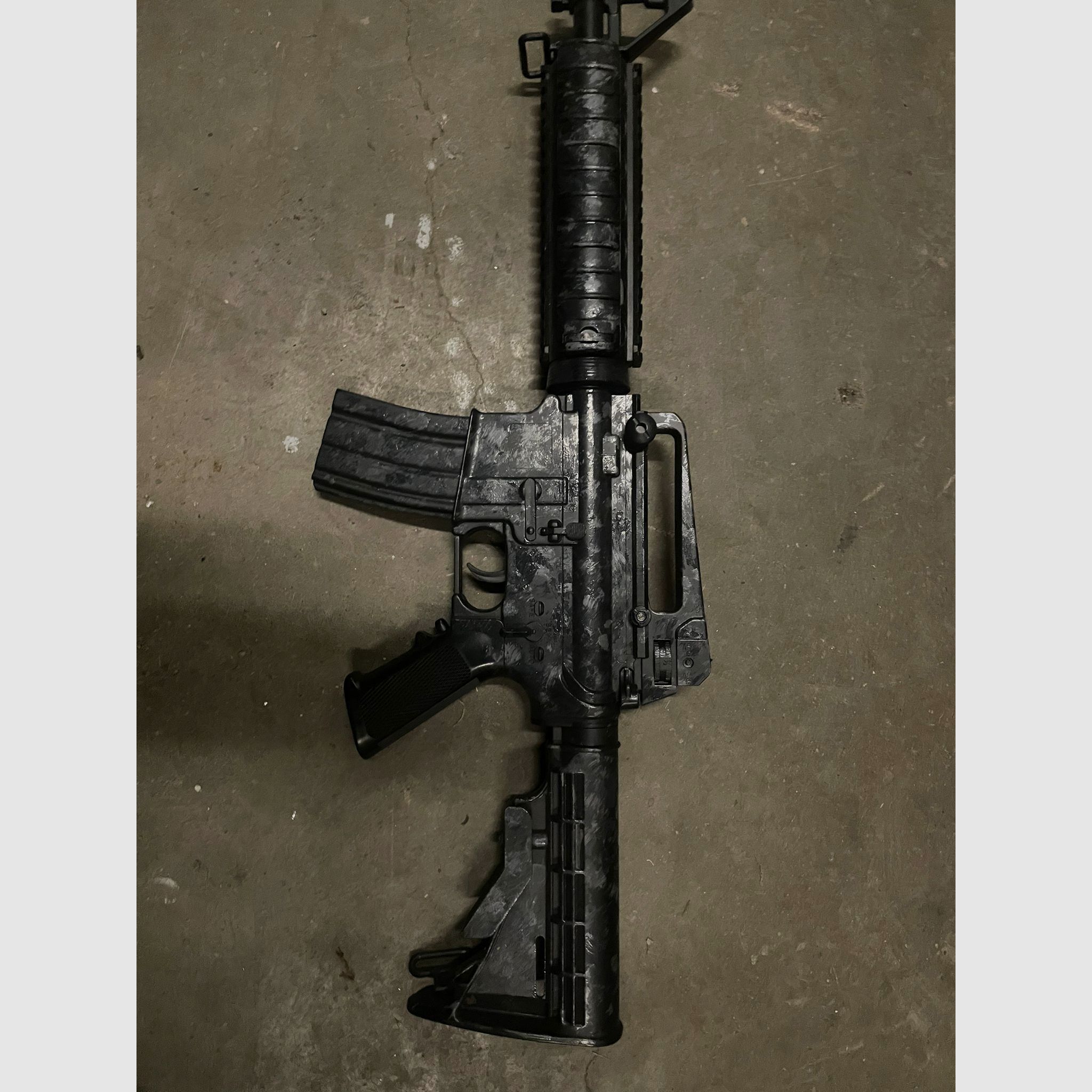 M4 AEG Softair 0.5J GSG Sport-Serie Noir-Gris-Blanc Camouflage