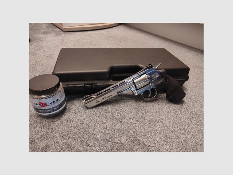 Dan Wesson 6 Zoll CO2 Revolver