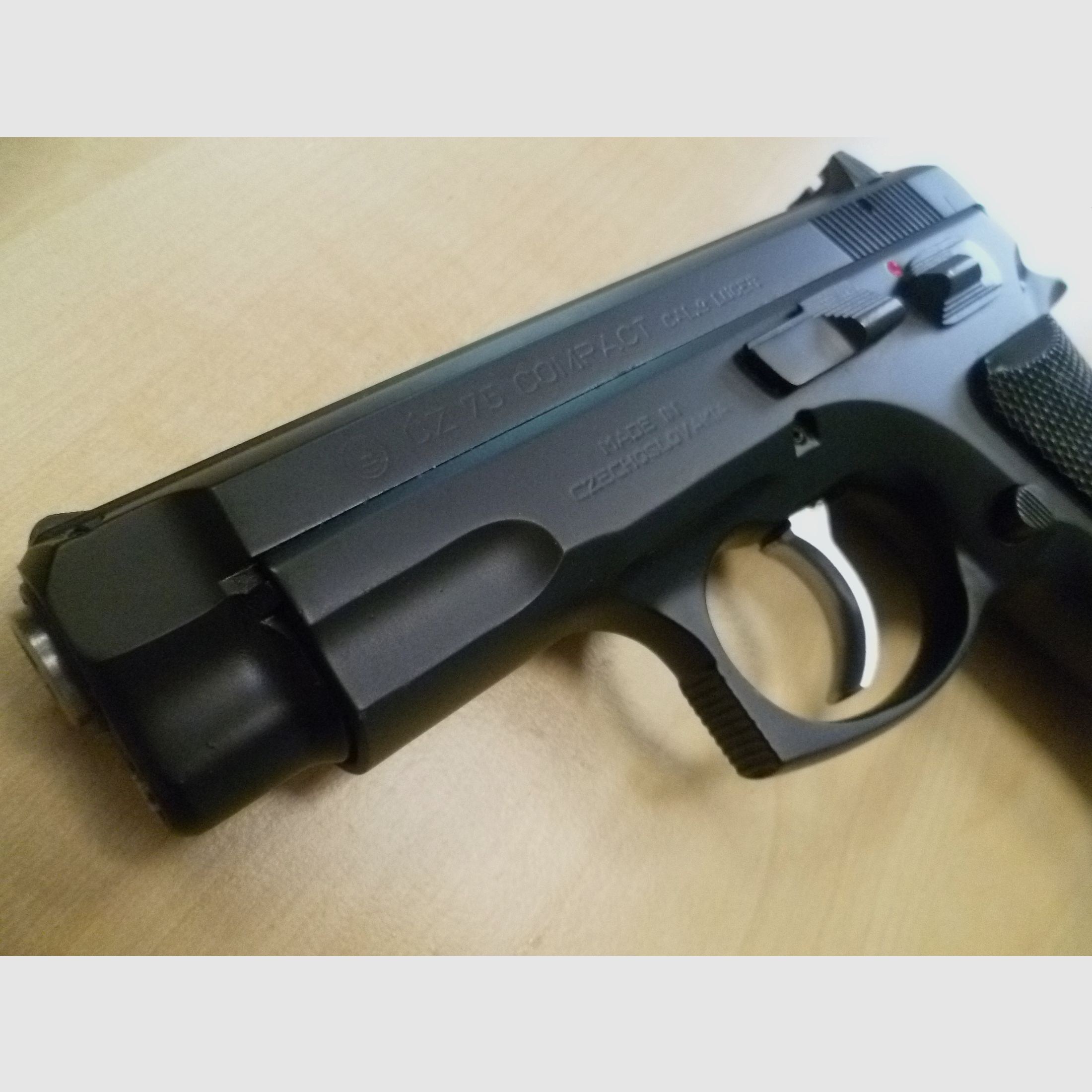 Pistole CZ 75 Compact  -  9mm Luger
