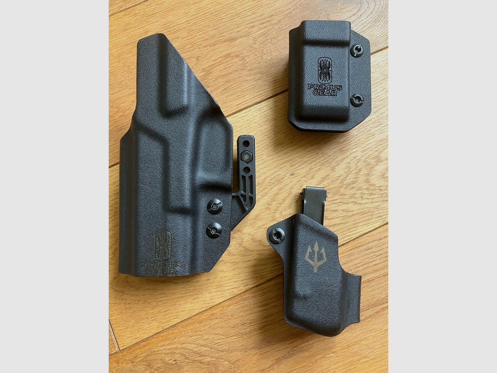 Glock 45 MOS FS mit Performance Trigger + HOGUE Griff + Steiner MPS Optik + viel Zubehör - ca. 8 Monate alt !!!