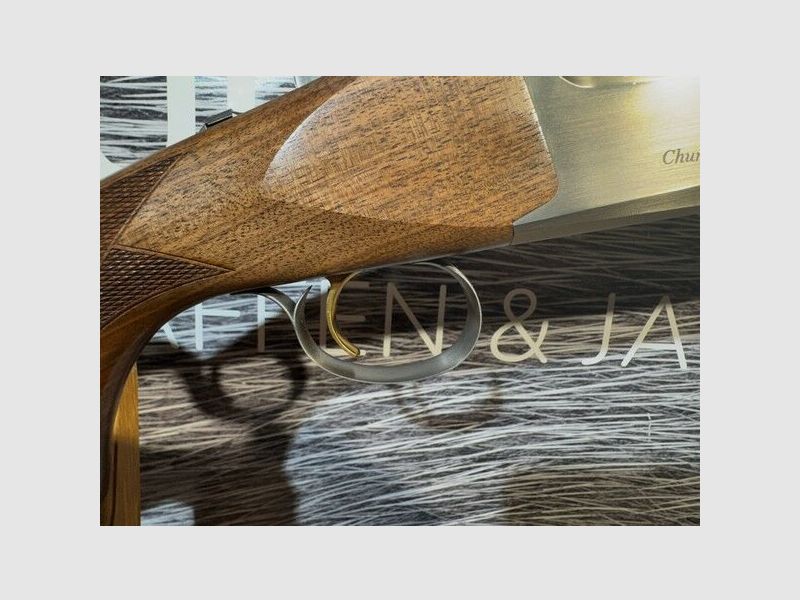 Akkar Churchill 812E Black