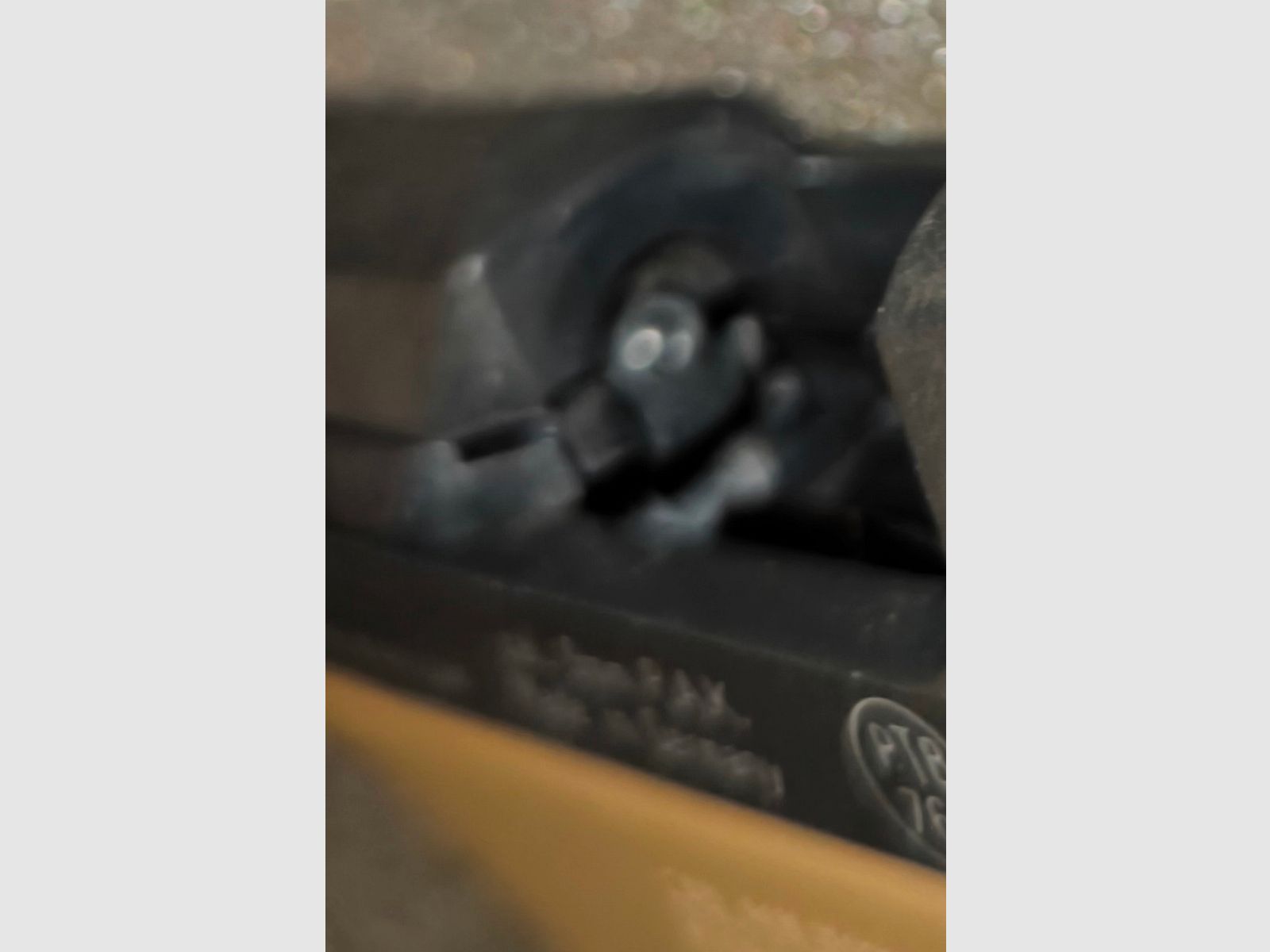 SRS-Gas/Schreckschuss Pistole Walther P99 COMMANDO,Kaliber 9mmPAK, Nur drei Schuss mit Platzpatron zur Probe Geschossen, leichte Gebrauchsspuren sonst Neuwertig!! 