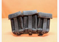 SURPLUS Mauser K98k: Patronentasche 3-fach Leder schwarz original für Ladestreifen. SURPLUS z.B. WK2/ BGS