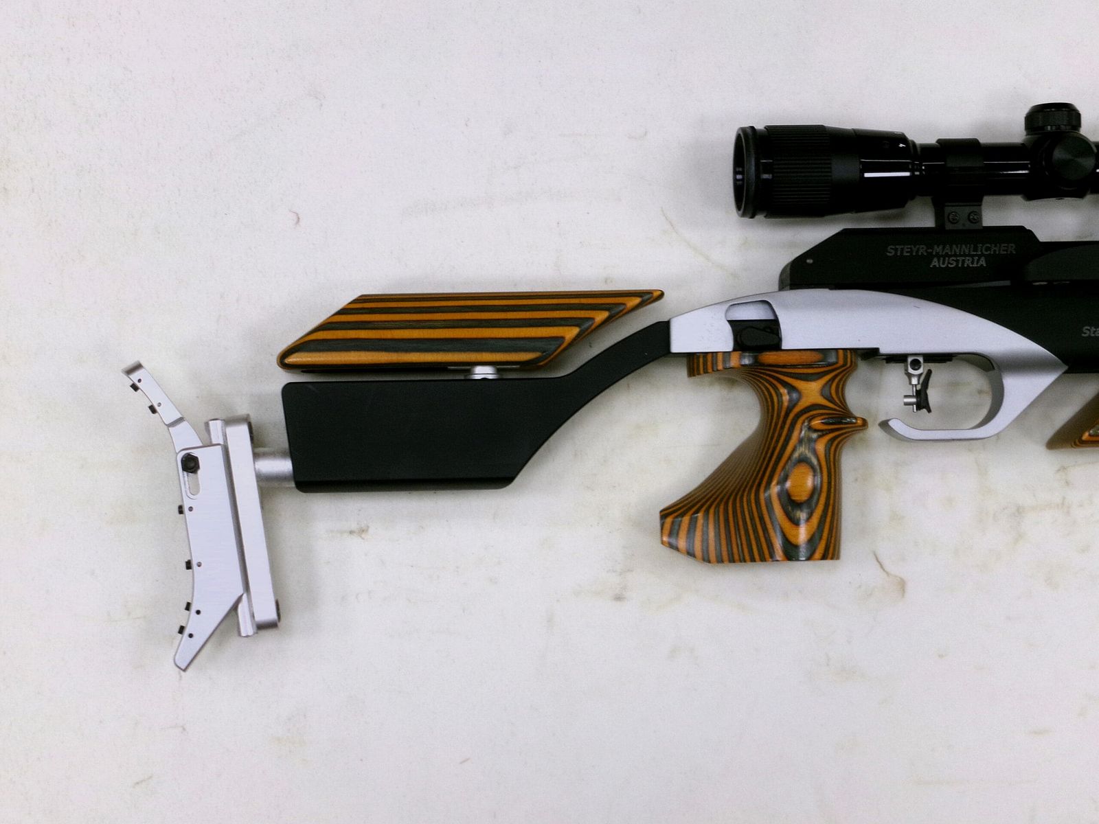 STEYR LG 100 cal.4,5 utilisé, image 3 sur 7