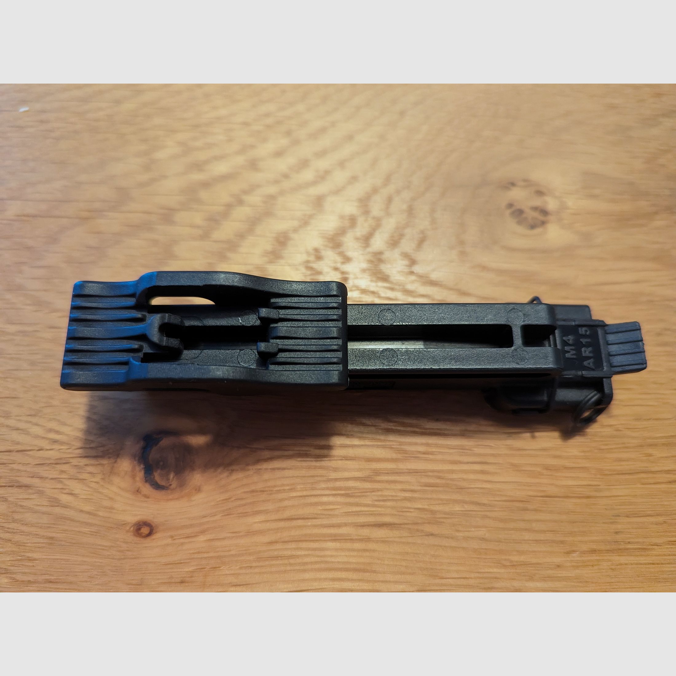 MAGLULA StripLula AR15 M4 223. Remington 5,56 Magazinladehilfe Schnellladehilfe Ladehilfe