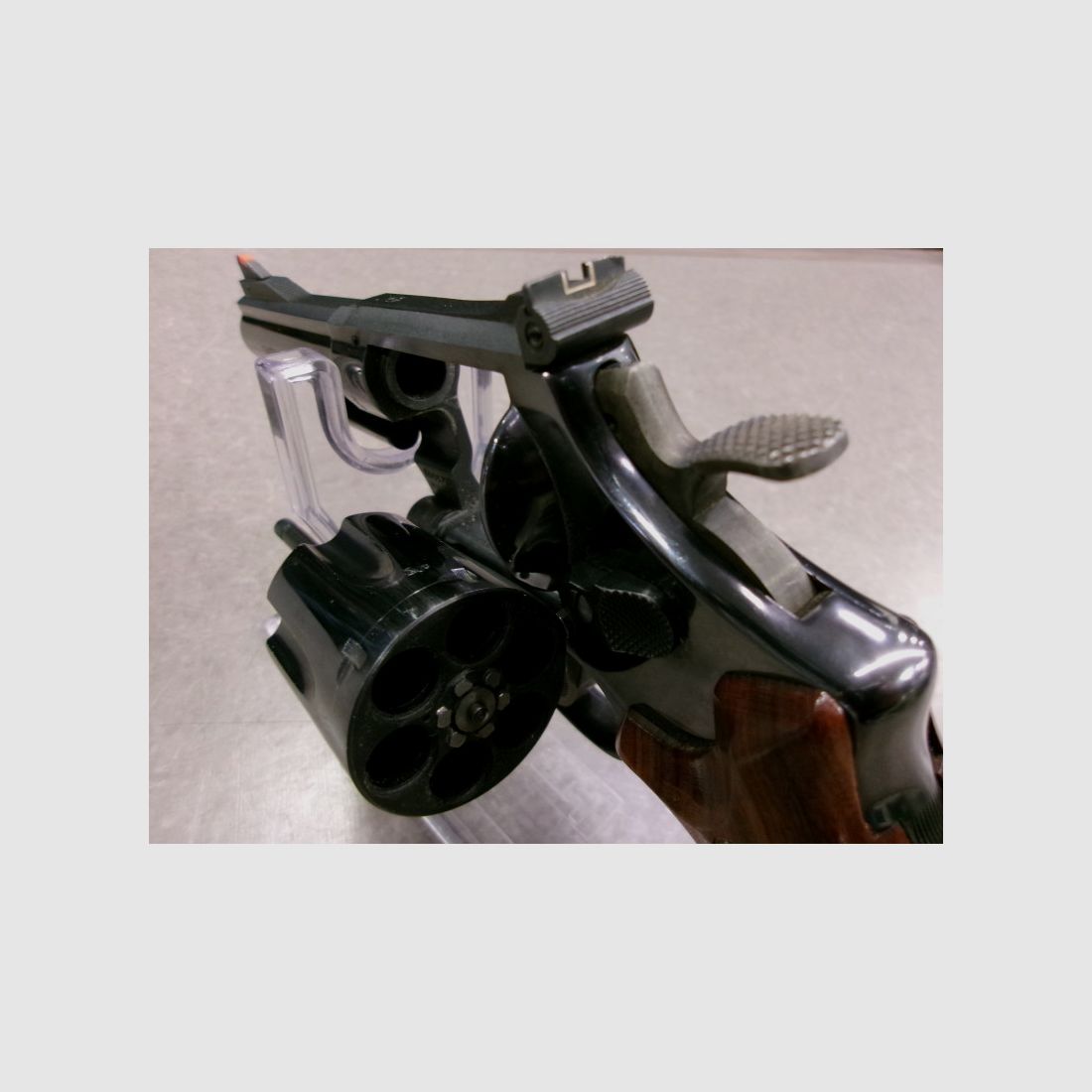 SMITH WESSON 29-2 CAL44MAG used, image 5 of 8