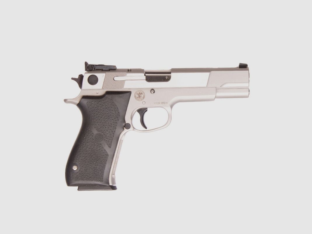 S&W 845 Performance Center