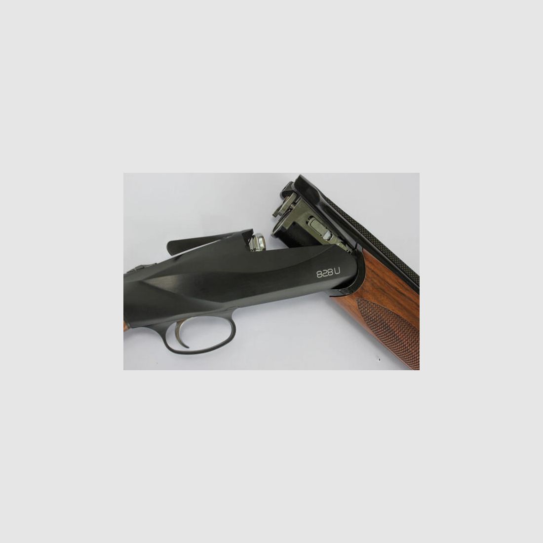 Benelli 828U Haglgevær 12/76 Sølv eller sort, billede 4 af 5