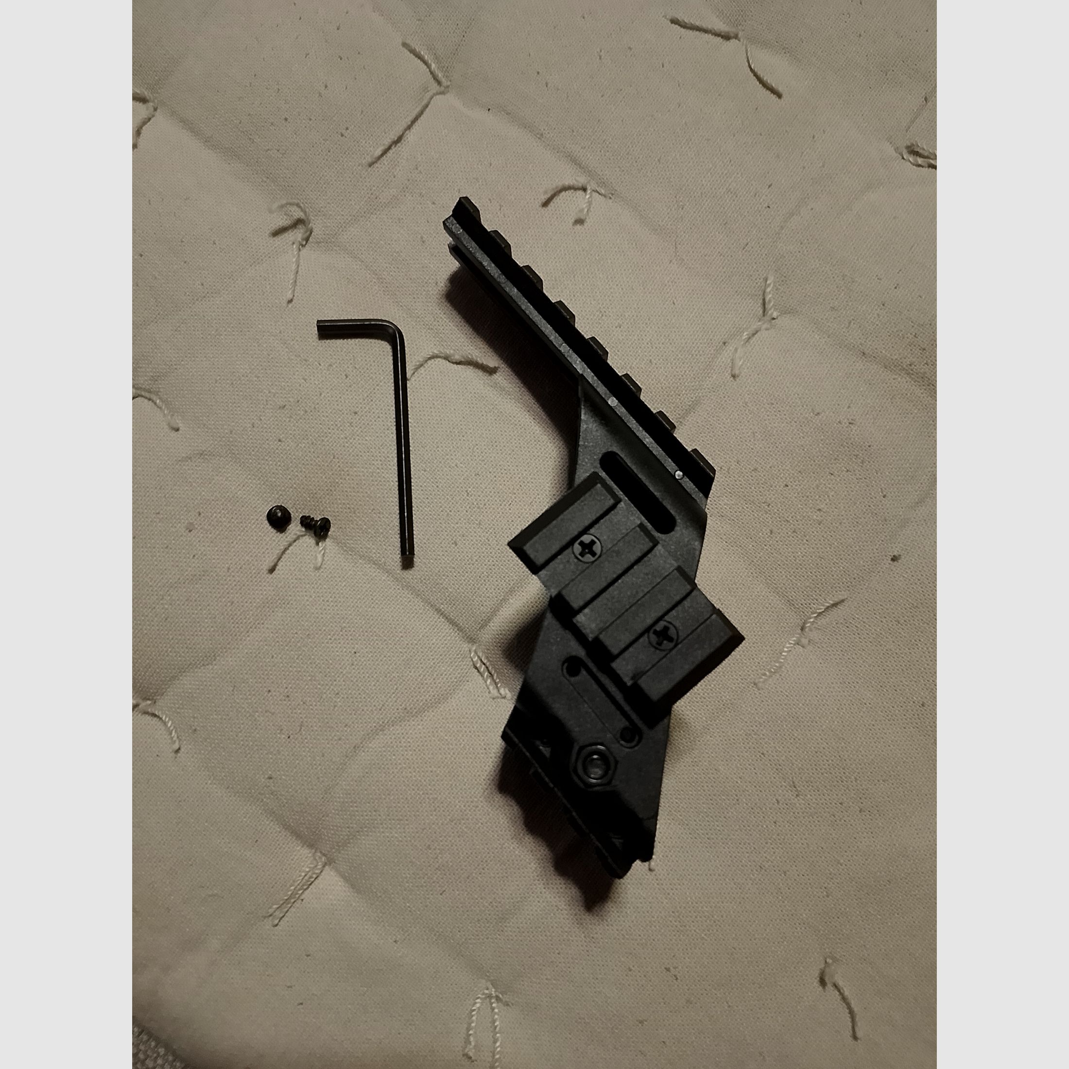 Pistolen Pistol Scoup Mount Picatinny 20mm Weaver 7/8" Montage Universal rail Polymer schwarz neu