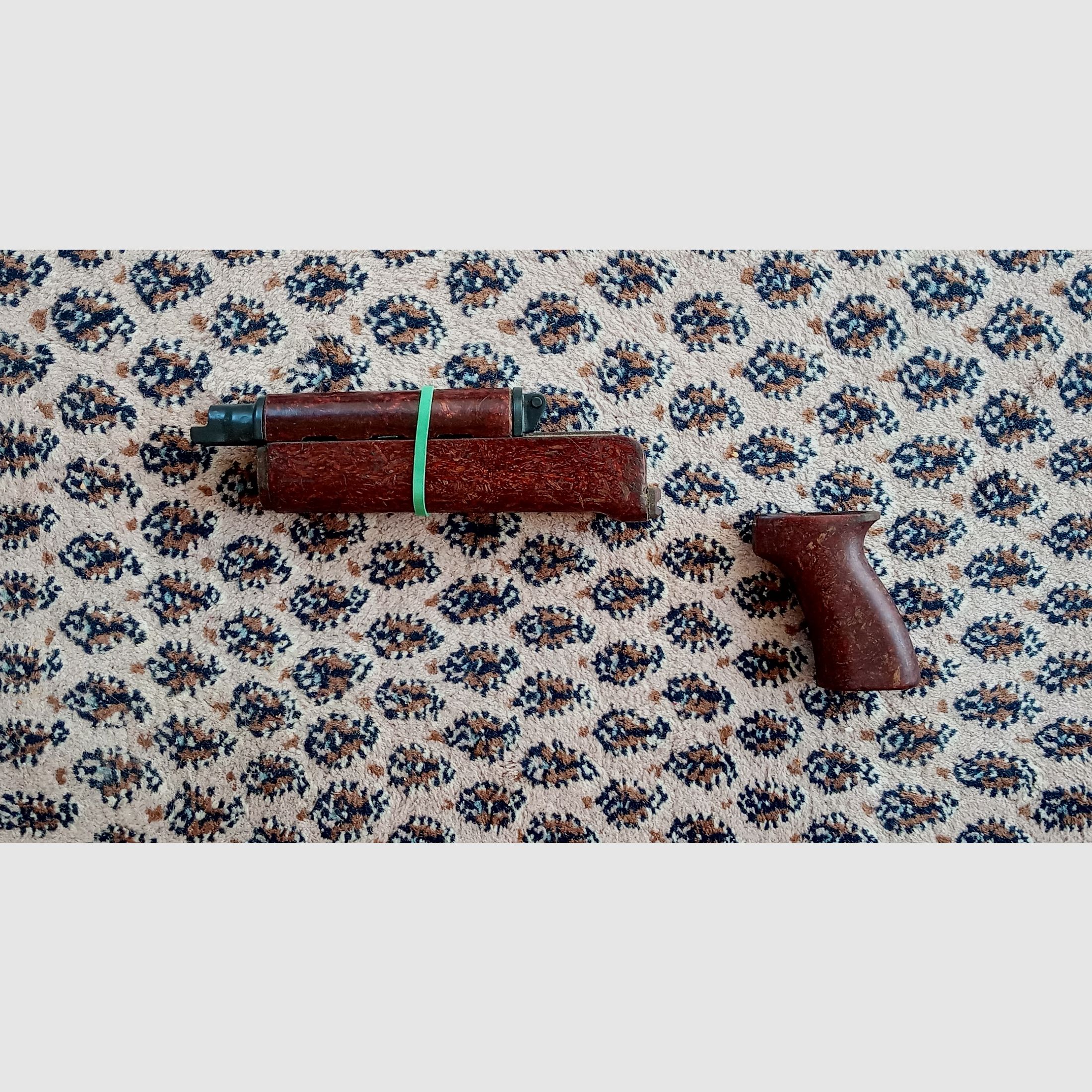 Original VZ.58 "Beaver Barf" Bakelit Handschutz und Griff / auch geeignet für CSA Sporter / Set #2