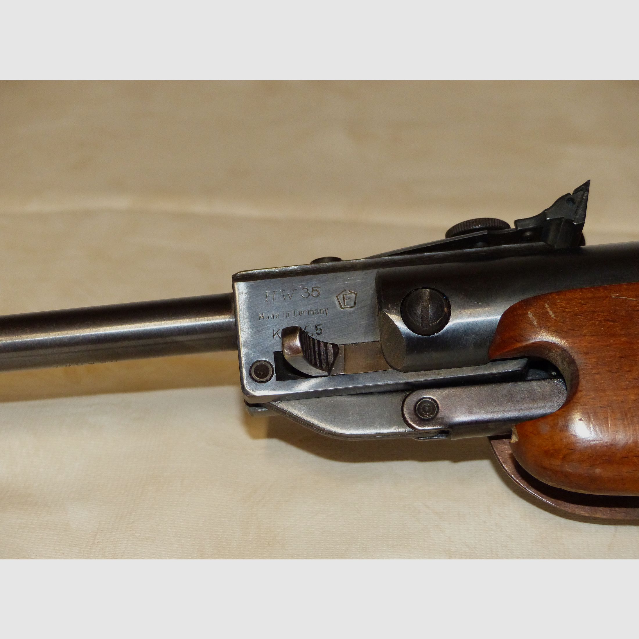 Rifle de aire comprimido Weihrauch Mod. HW 35 con F, seguro y mira telescópica vintage