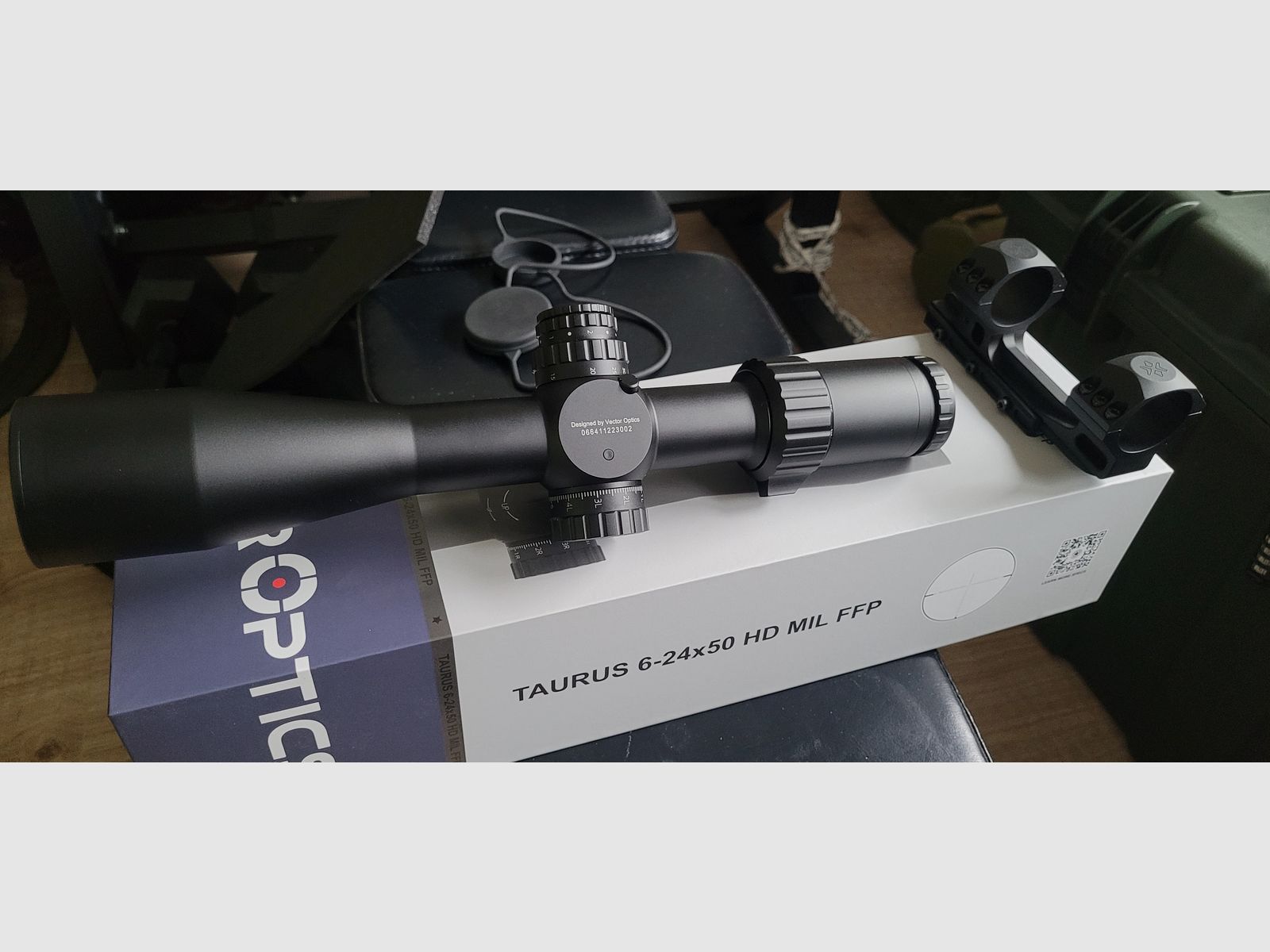 Vector Optics Tauron / Taurus - 6-24x50 HD MIL (34mm FFP - SCFF-46)