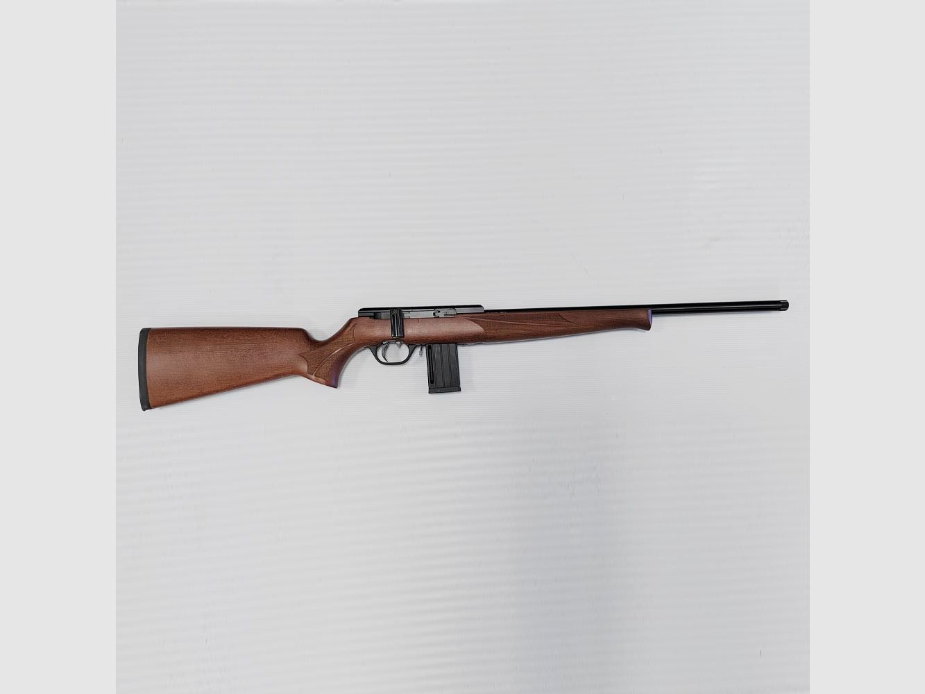 Carabine ISSC SPA Holz .22lr, Bild 1 von 3