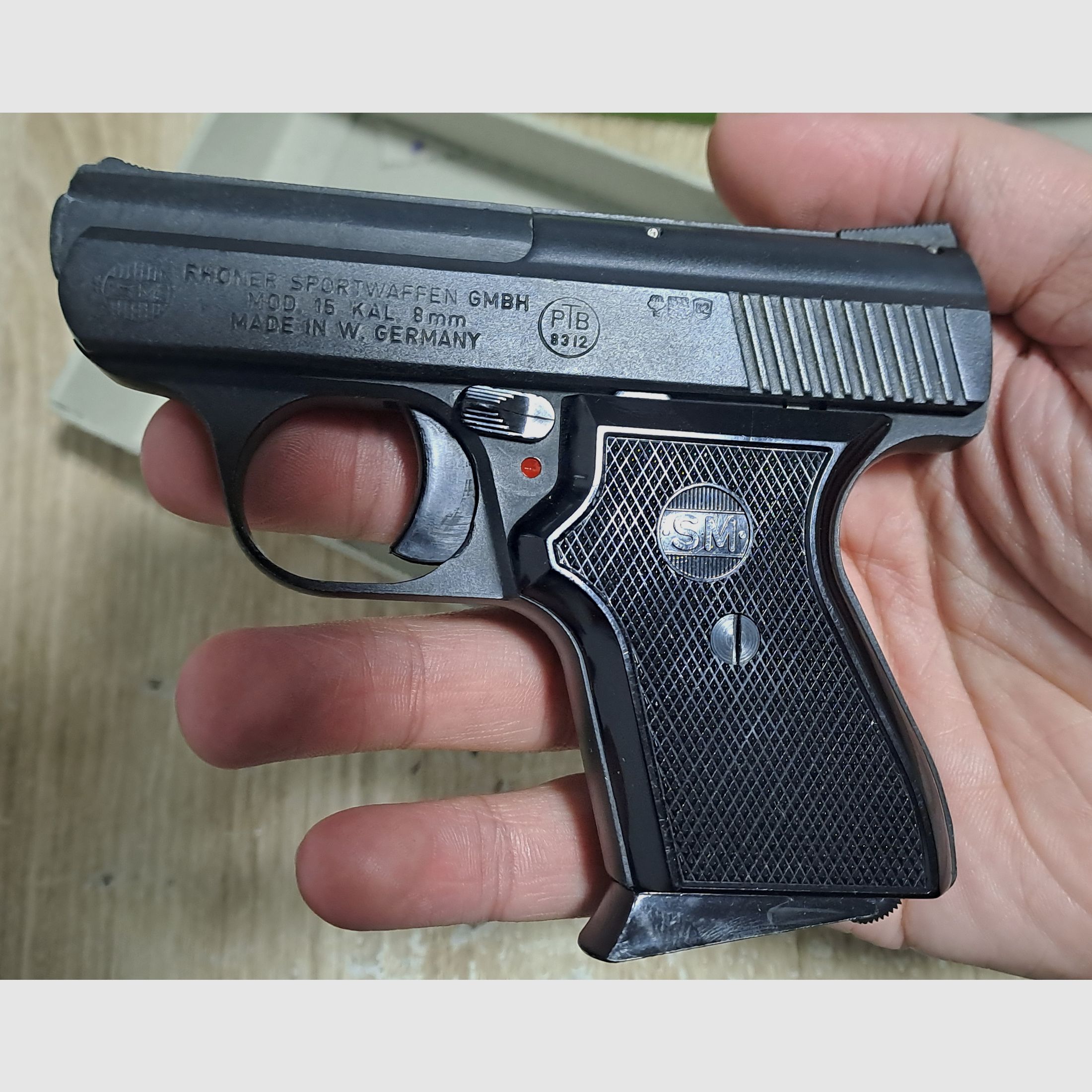 Alte Rhöner SM 15 Kal. 8 mm Knall im PTB 83/2 mit Verpackung!