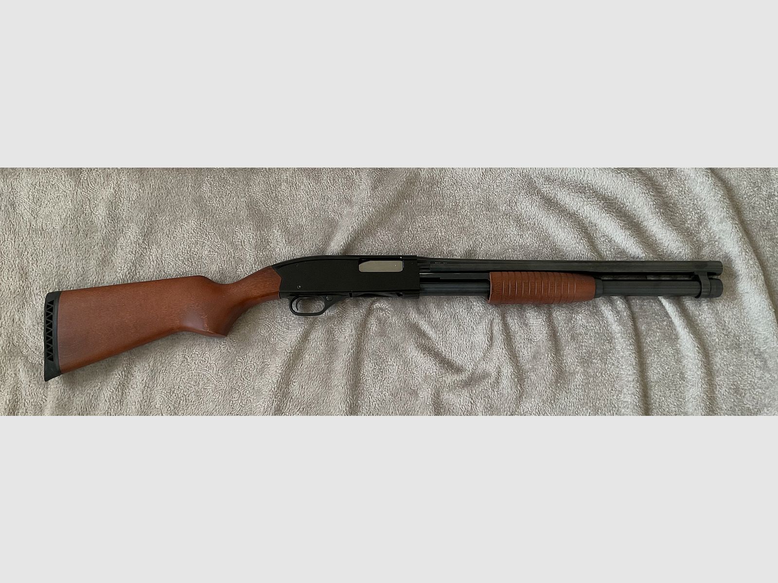 Fore-end repeating shotgun Winchester 1300 Defender