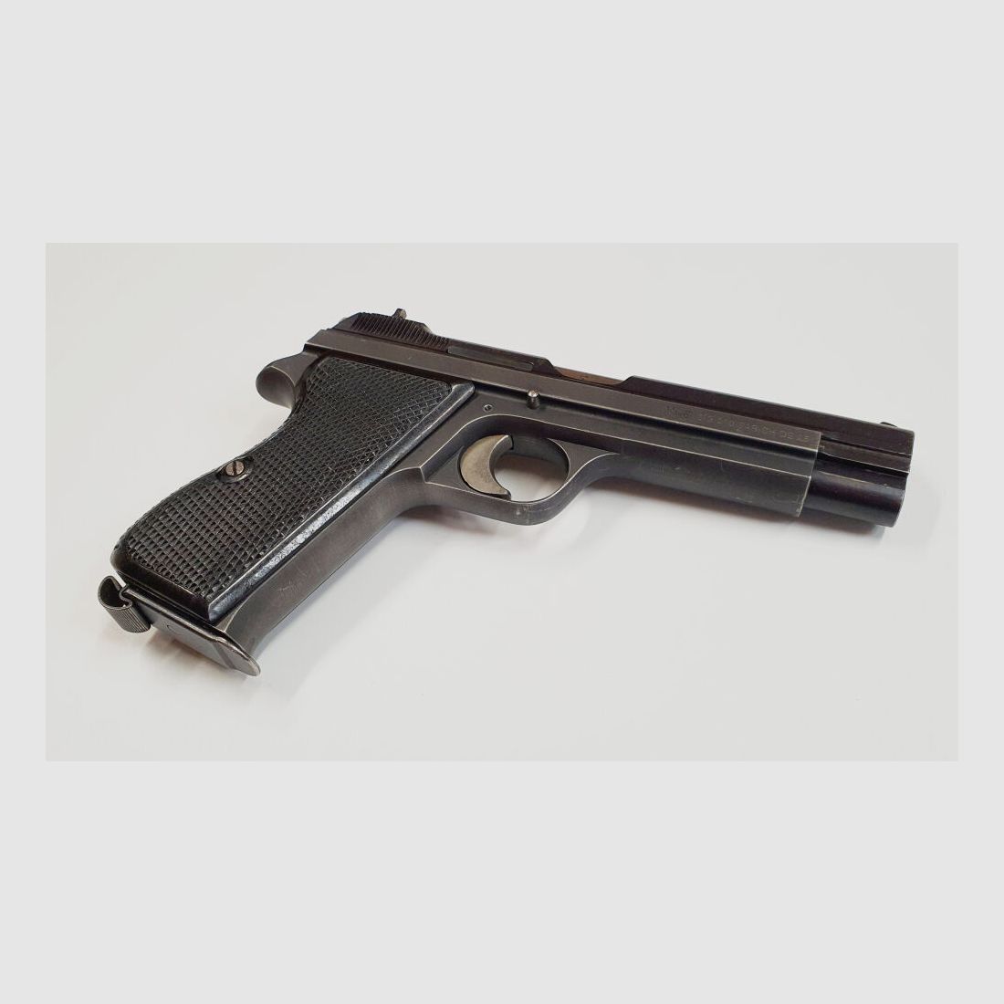 SIG Pistole SIG P210-2 im Kaliber 9mm Luger (9x19) Inkl. Holster und Reservemagazin,MADE IN SWITZERLAND