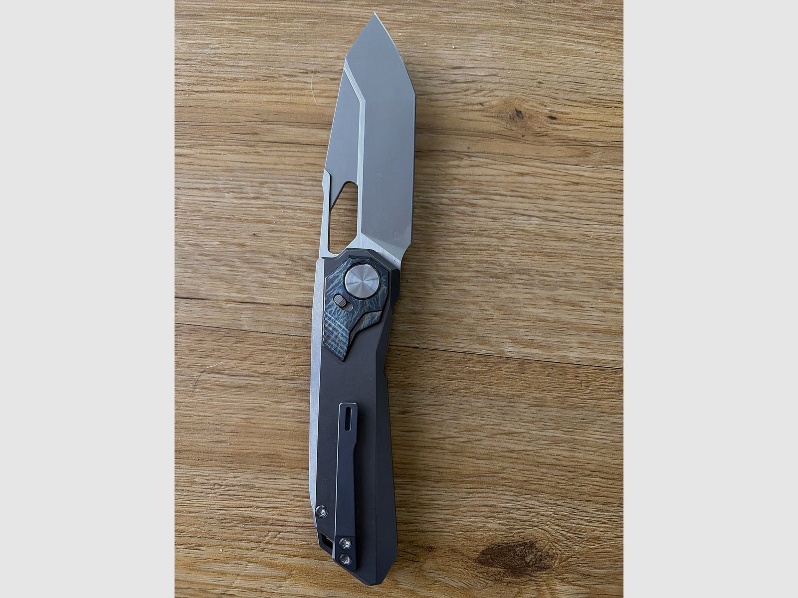 Remette Peregrine Falcon