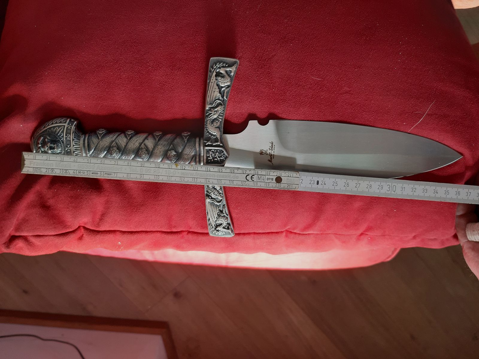 KÖNIG  RICHART LÖWENHERZ , DEKORATIONSDOLCH --- Nur noch 14 TAGE, bis zur LÖSCHUNG !