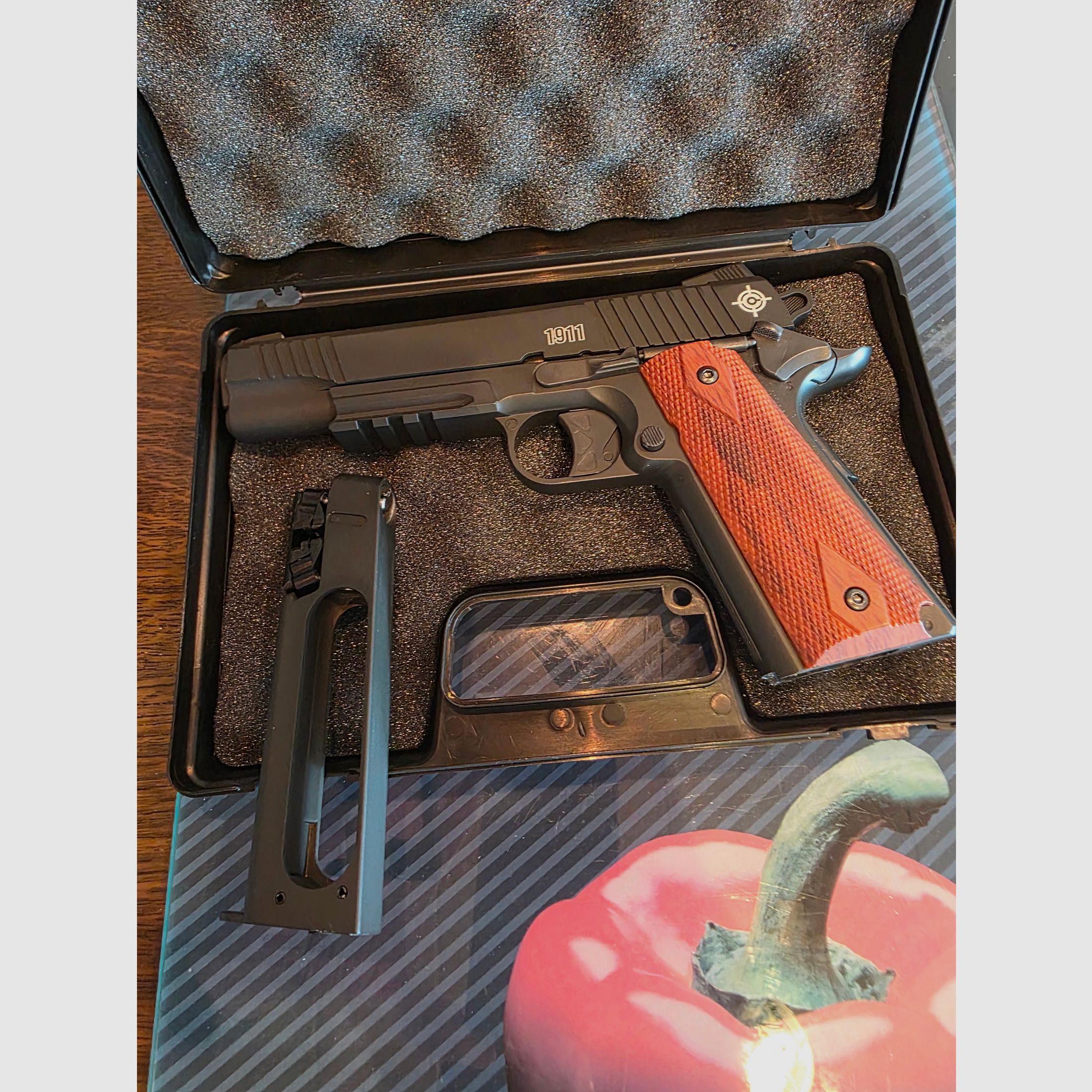 LP Crosman 1911