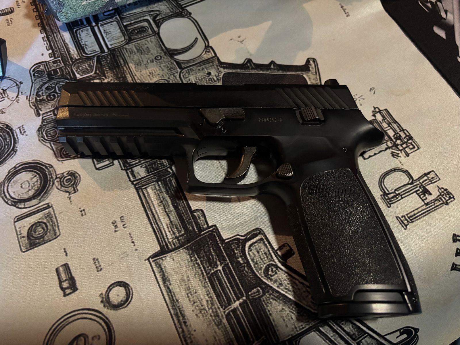 SIG SAUER P320 CO2 4,5mm Diabolos und Stahl BB,s
