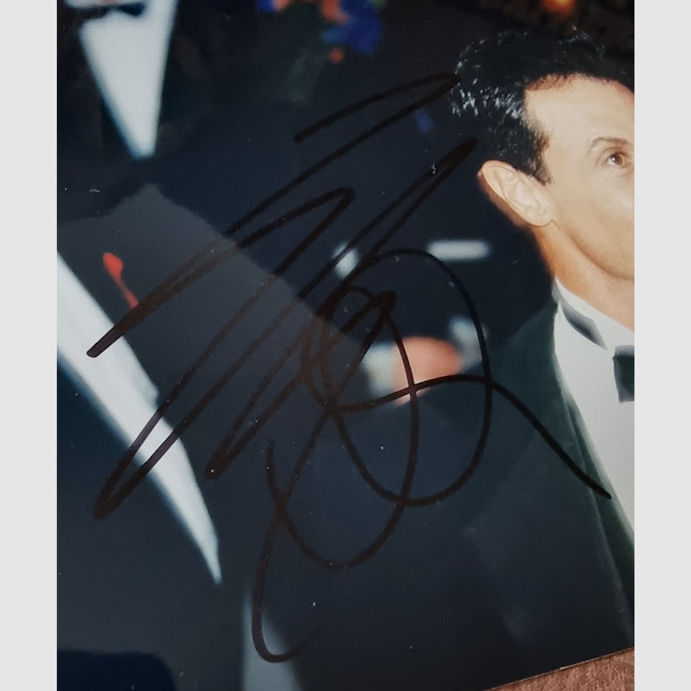 Orig.Signatur von Silvester Stallone von 1997 auf Foto +Messer Signature Edition