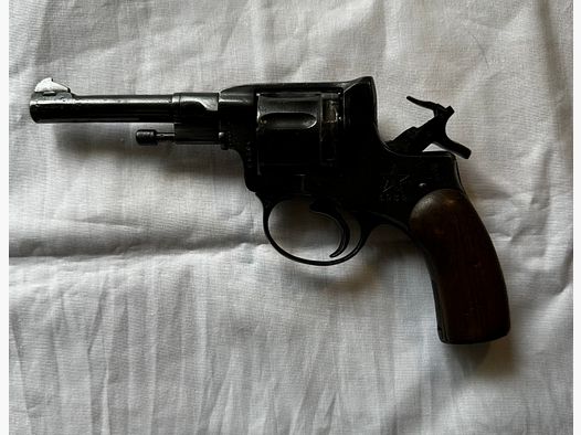 Nagant. russischer Revolver