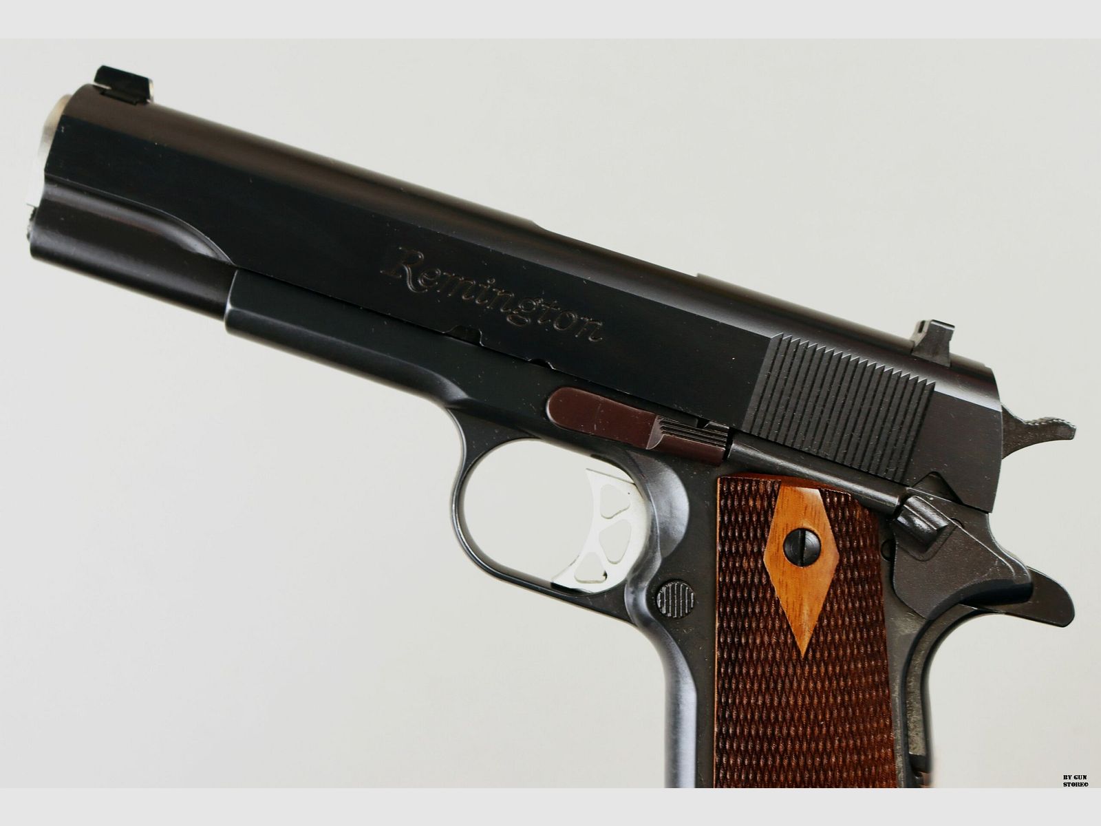 Pistola Remington mod. 1911R1 cal. 45 acp matr. RH11453A, immagine 6 di 9