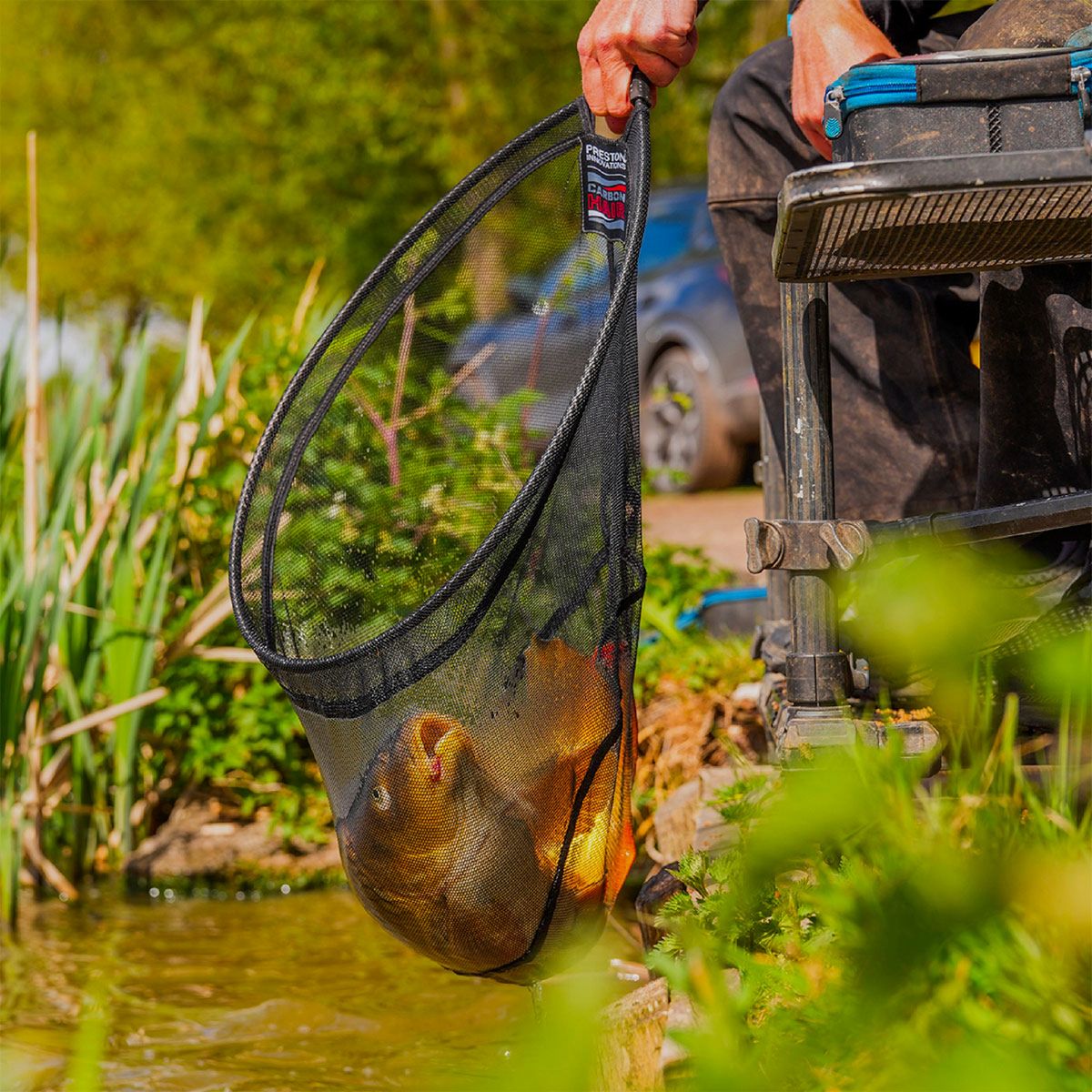 LANDING NET – PRESTON – CARBON AIR MESH 18", image 4 of 4