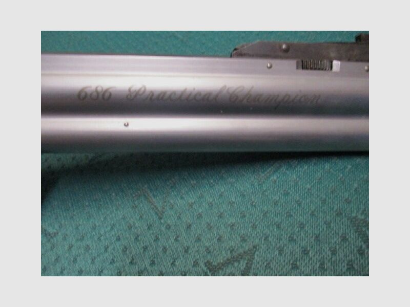 Revólver Smith & Wesson 686 Practical Champion con mira ajustable en 4 posiciones 686PC