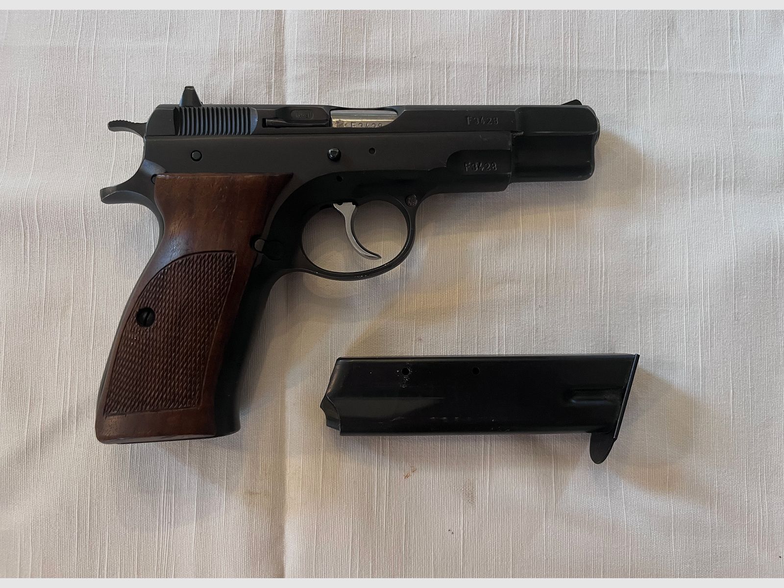 Pistola "Brünner m75" - CZ - Cal. 9mm Para