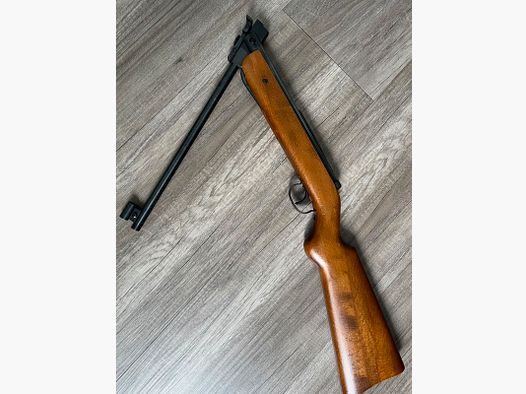 Breech-loading air rifle van het merk Diana