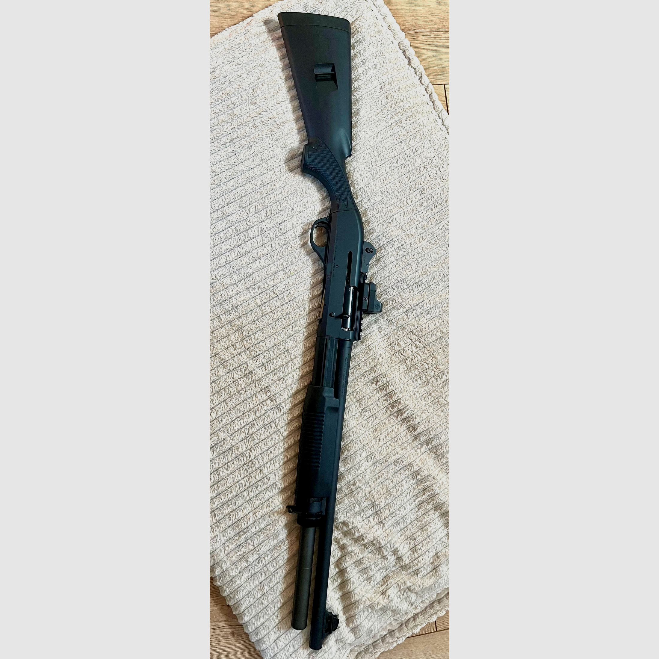 Benelli M3 Super 90 Taktisch